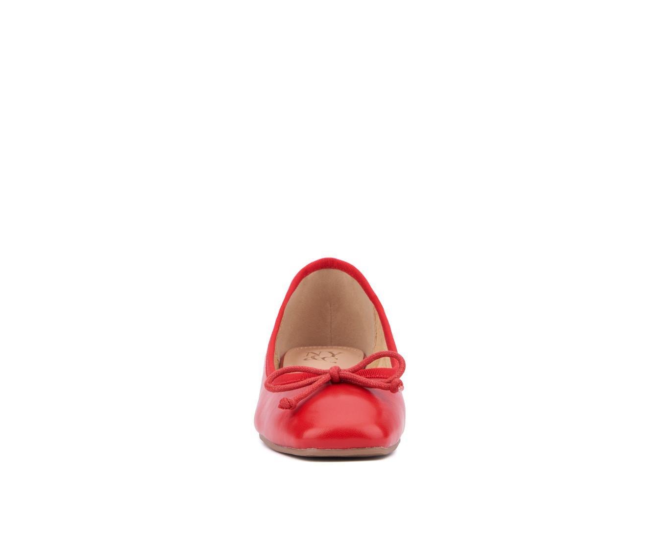 Women's New York and Company Paulina Flats Product Image