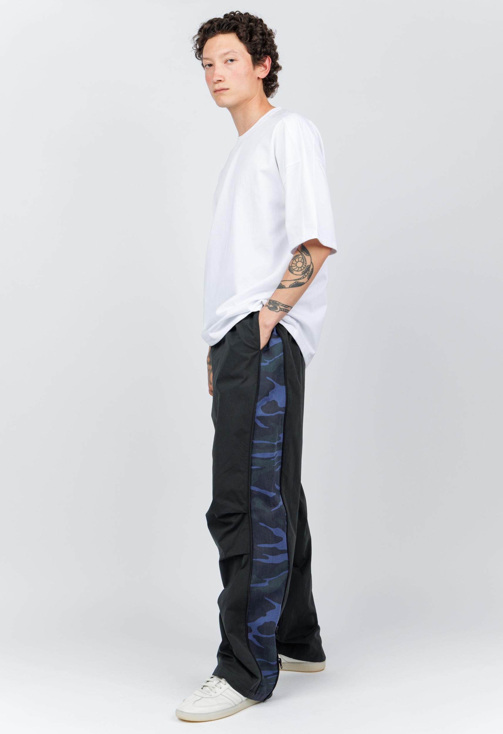 Side Zip Camo Pant in Black Product Image