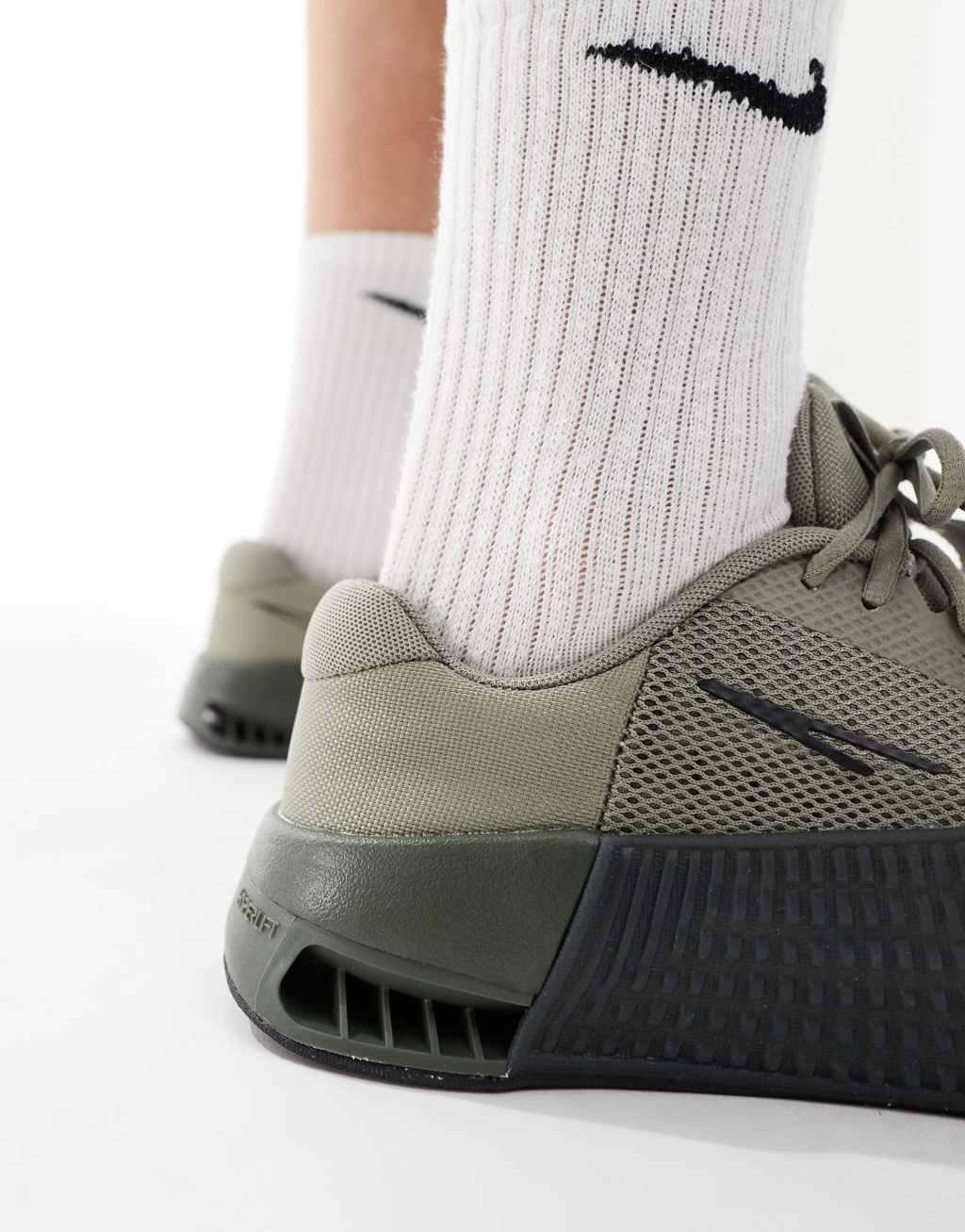 Nike Training Metcon 9 sneakers in gray and khaki Product Image