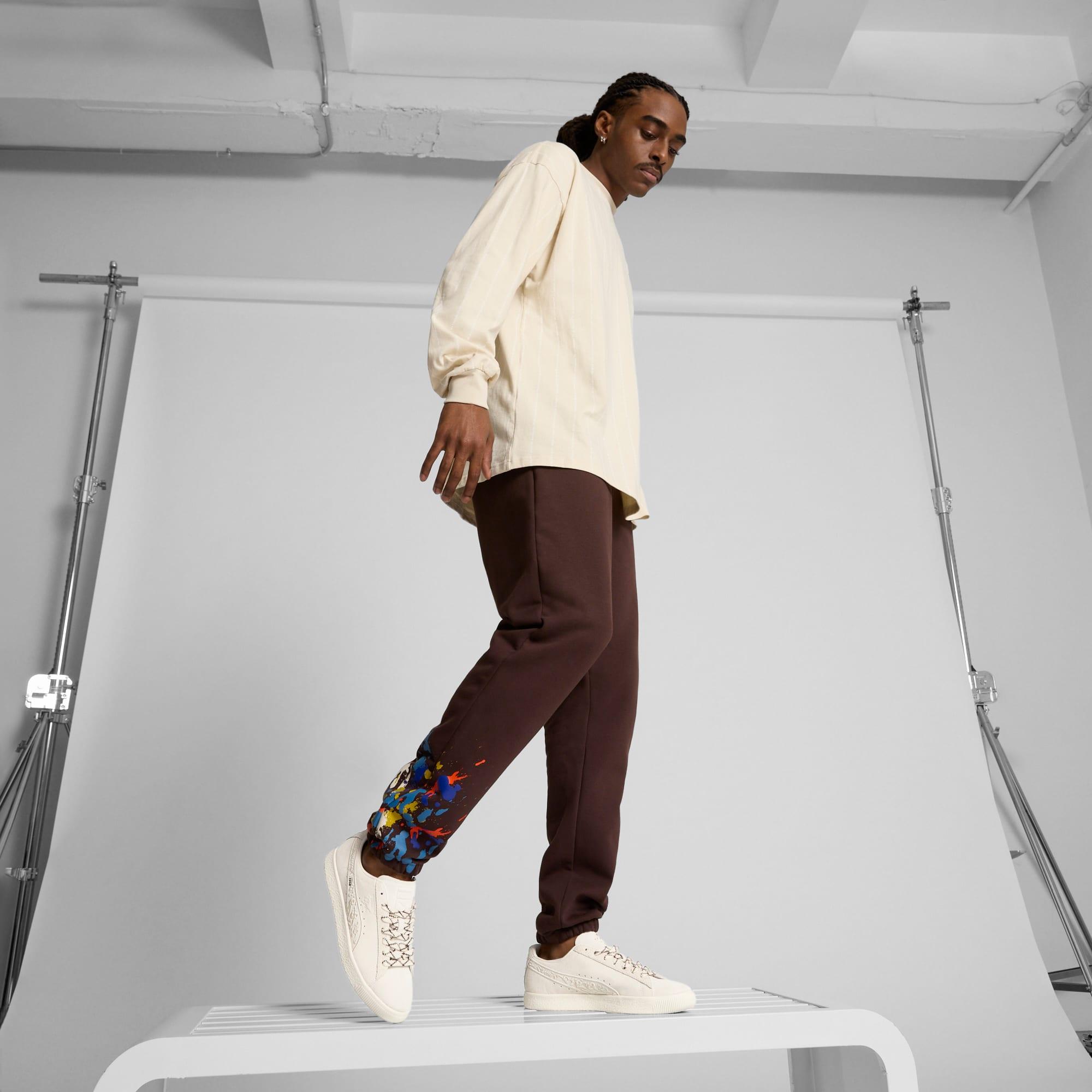 We Are Legends Renaissance Clyde Men's Sneakers Product Image