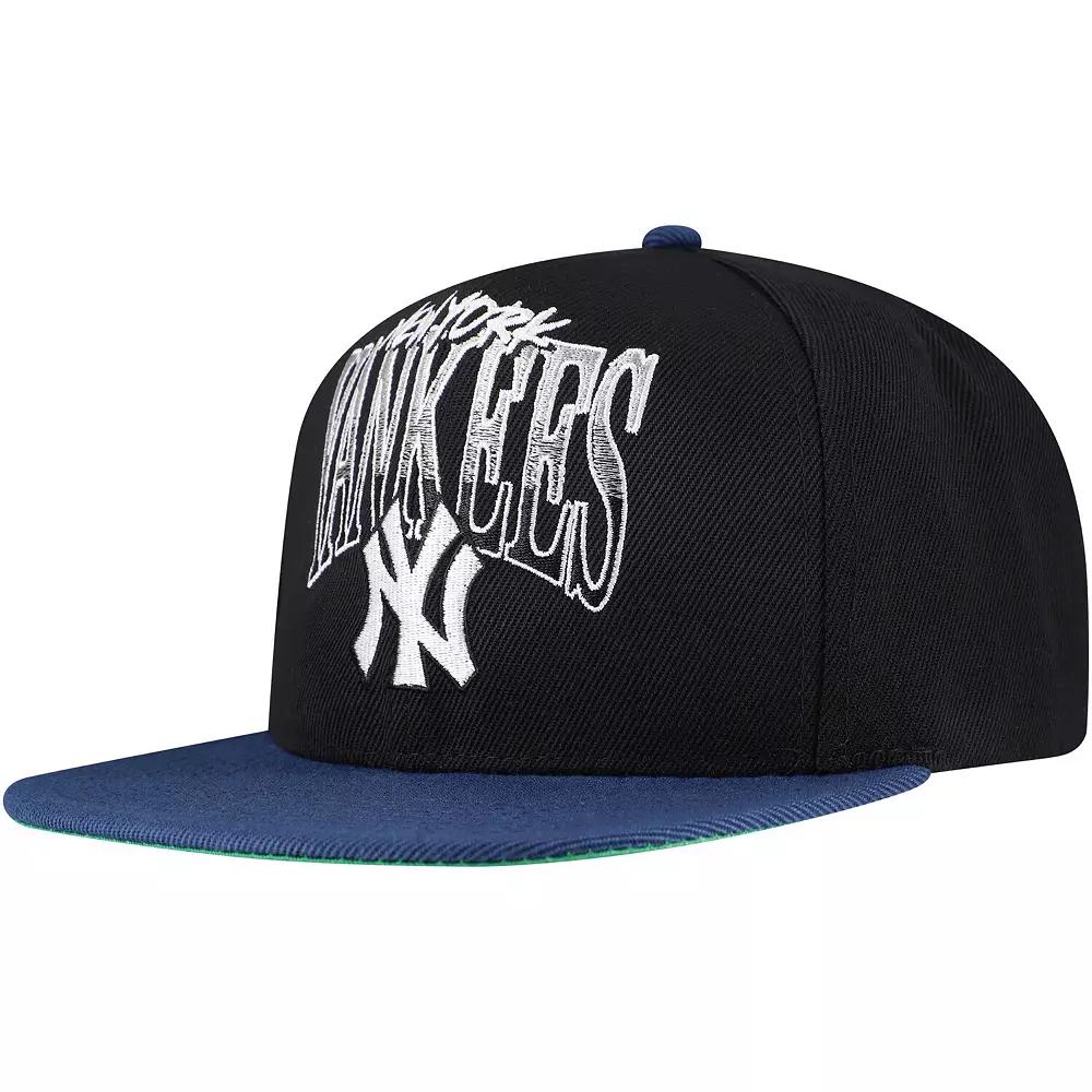 Men's Mitchell & Ness Black New York Yankees Rise Up Snapback Hat Product Image