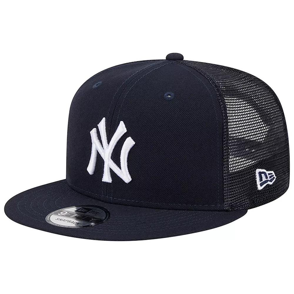 Men's New Era Navy New York Yankees Team Color Trucker 9FIFTY Snapback Hat, Blue Product Image