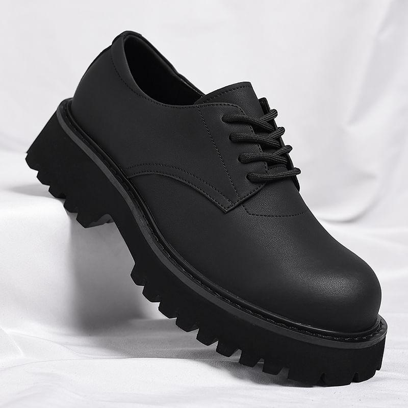 Plain Lace-Up Derby Shoes Product Image