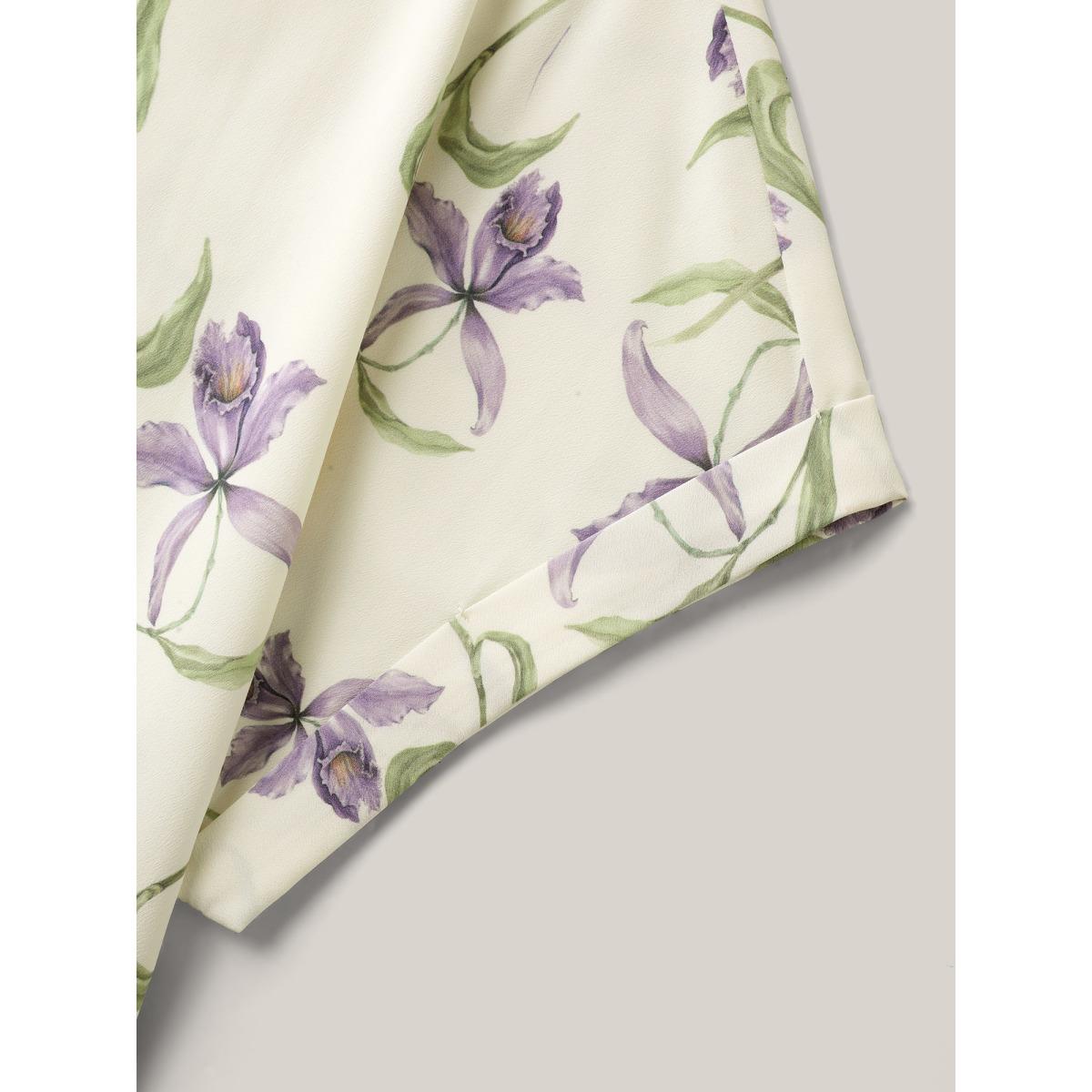 Plus Size Beige Large Flower Print Curved Hem Blouse Women Short sleeve V-neck Everyday-Elegant Blouses BloomChic 14-16/1X Product Image