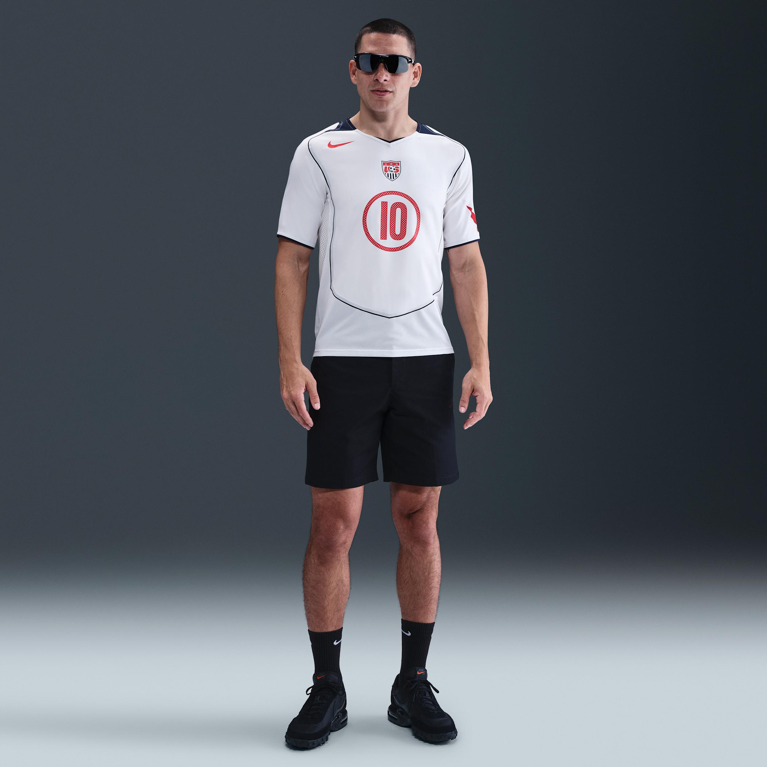 Landon Donovan USMNT 2004 Total 90 Reissue Nike Mens Soccer Replica Jersey | IF2944-100 Product Image