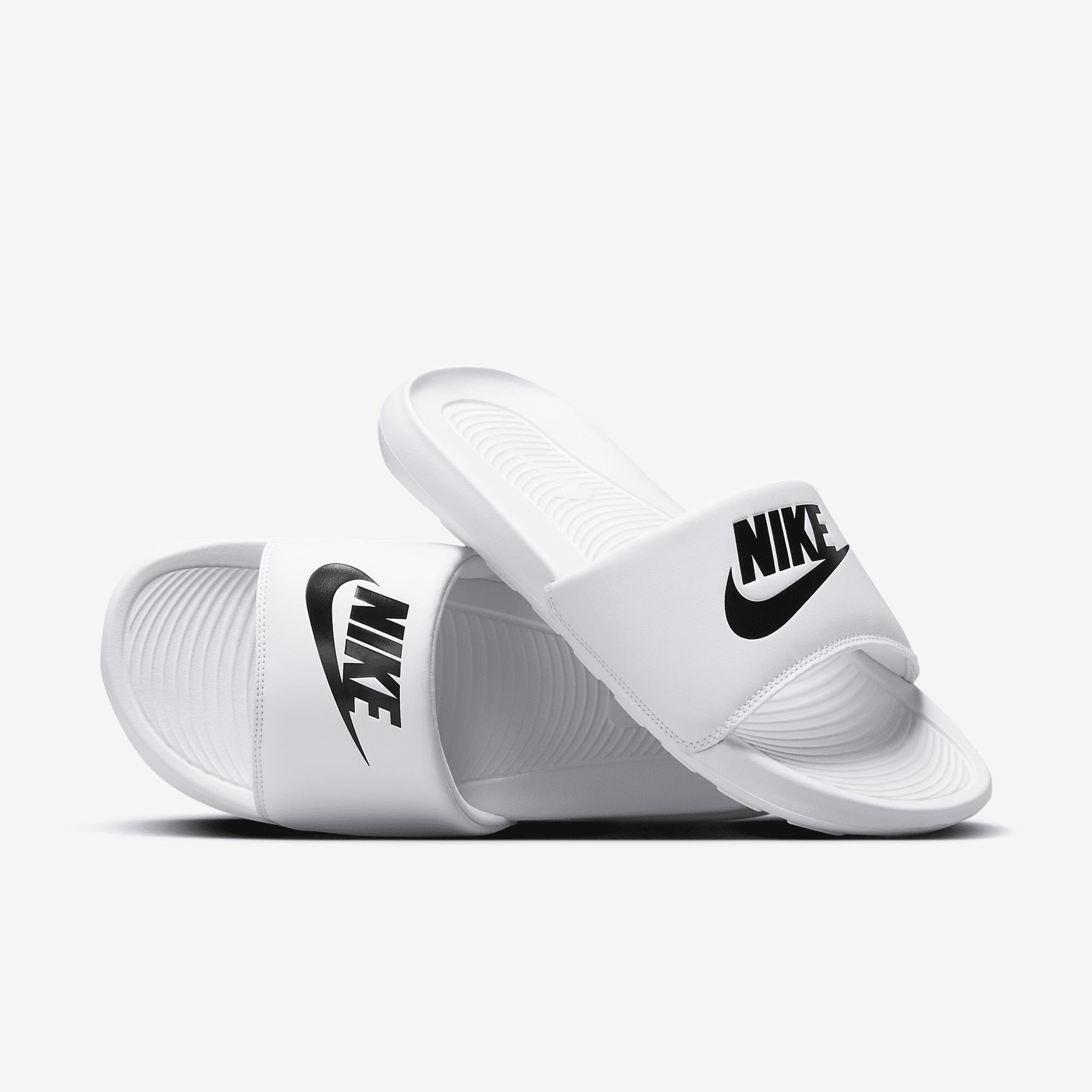 Nike Men's Victori One Slides Product Image