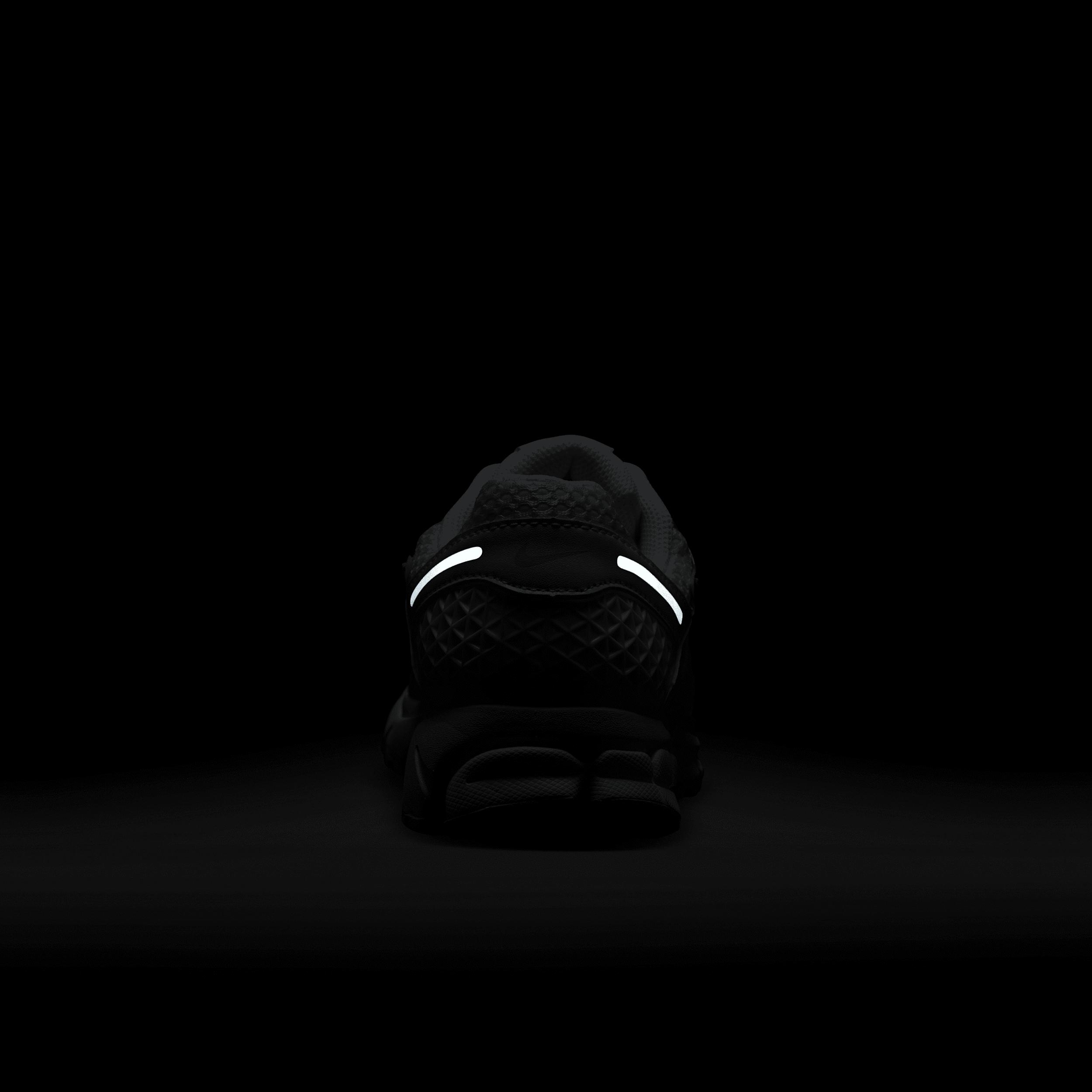 Nike Women's Zoom Vomero 5 Shoes Product Image