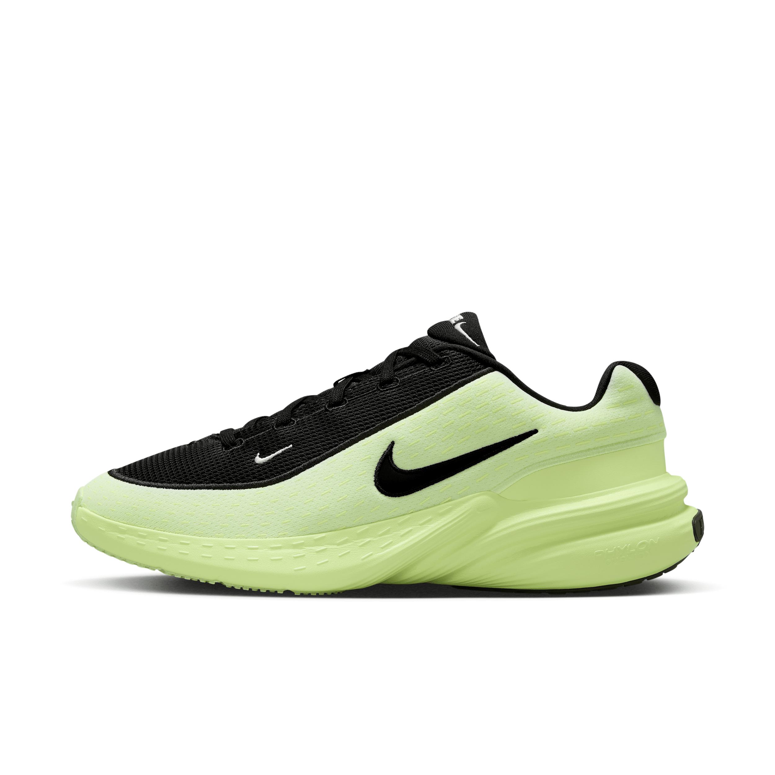 Nike Men's Uplift SC Shoes Product Image