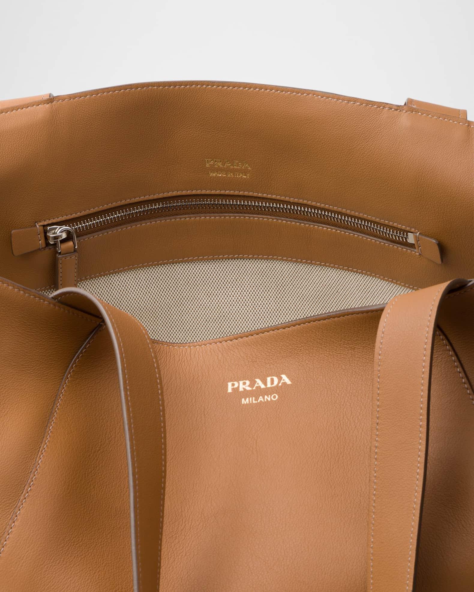 Men's Leather Tote Bag Product Image