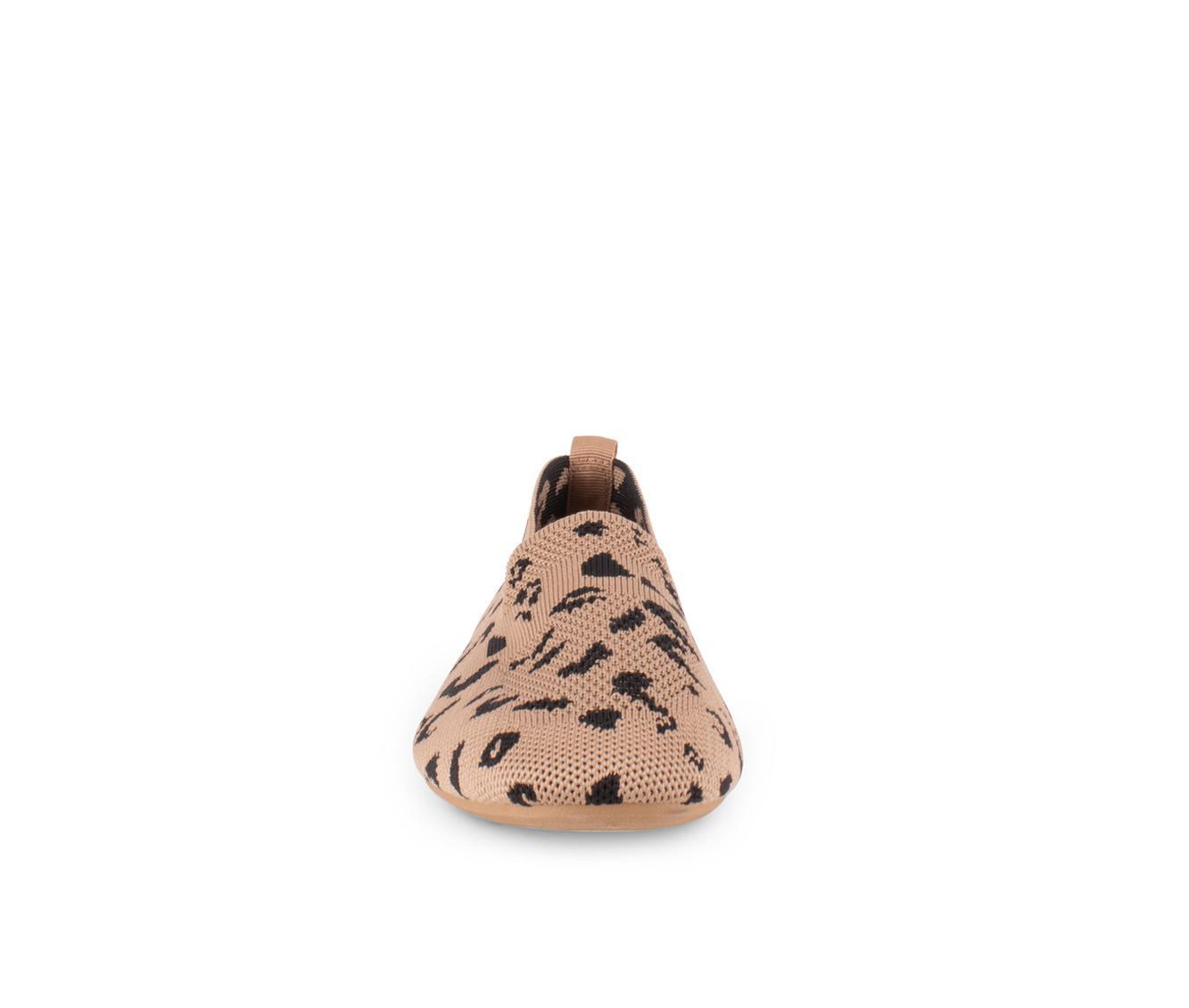 Women's Danskin Cozy Flats Product Image