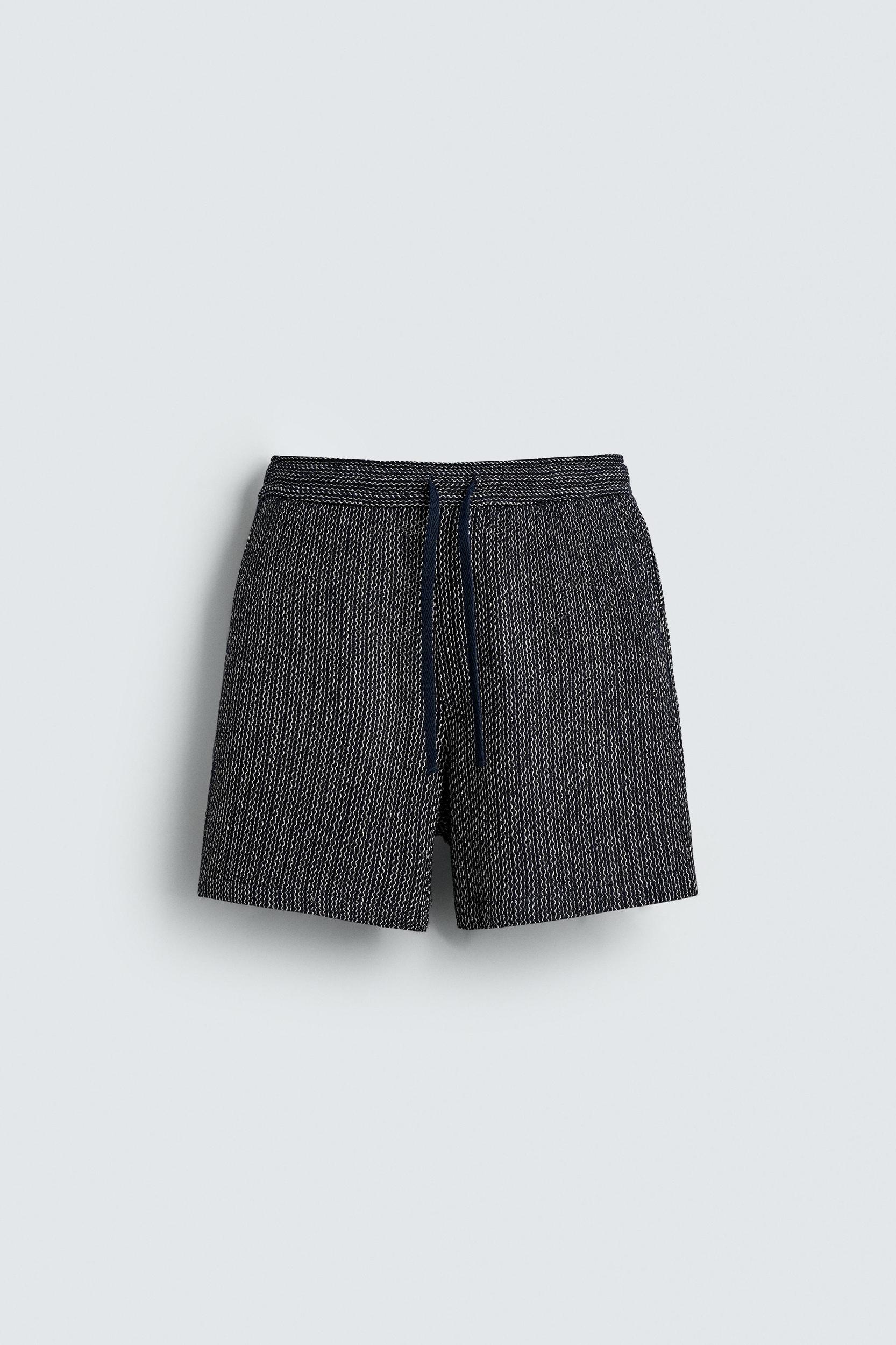 JACQUARD TEXTURED SHORTS Product Image