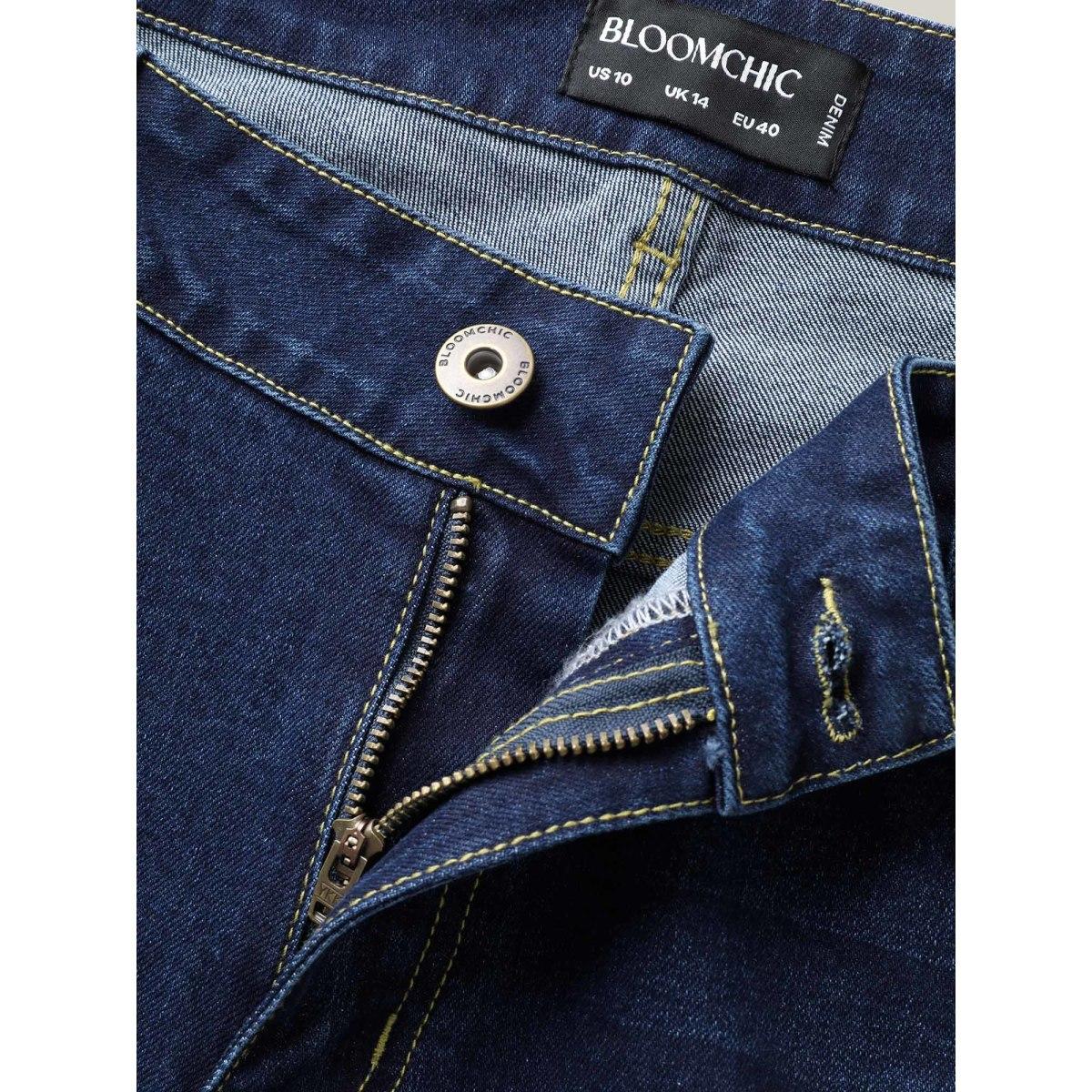 Plus Size Mid Rise Skinny-Fit Classic Jeans Women Denimindigo Medium stretch Slanted pocket Jeans BloomChic 18/2X Product Image