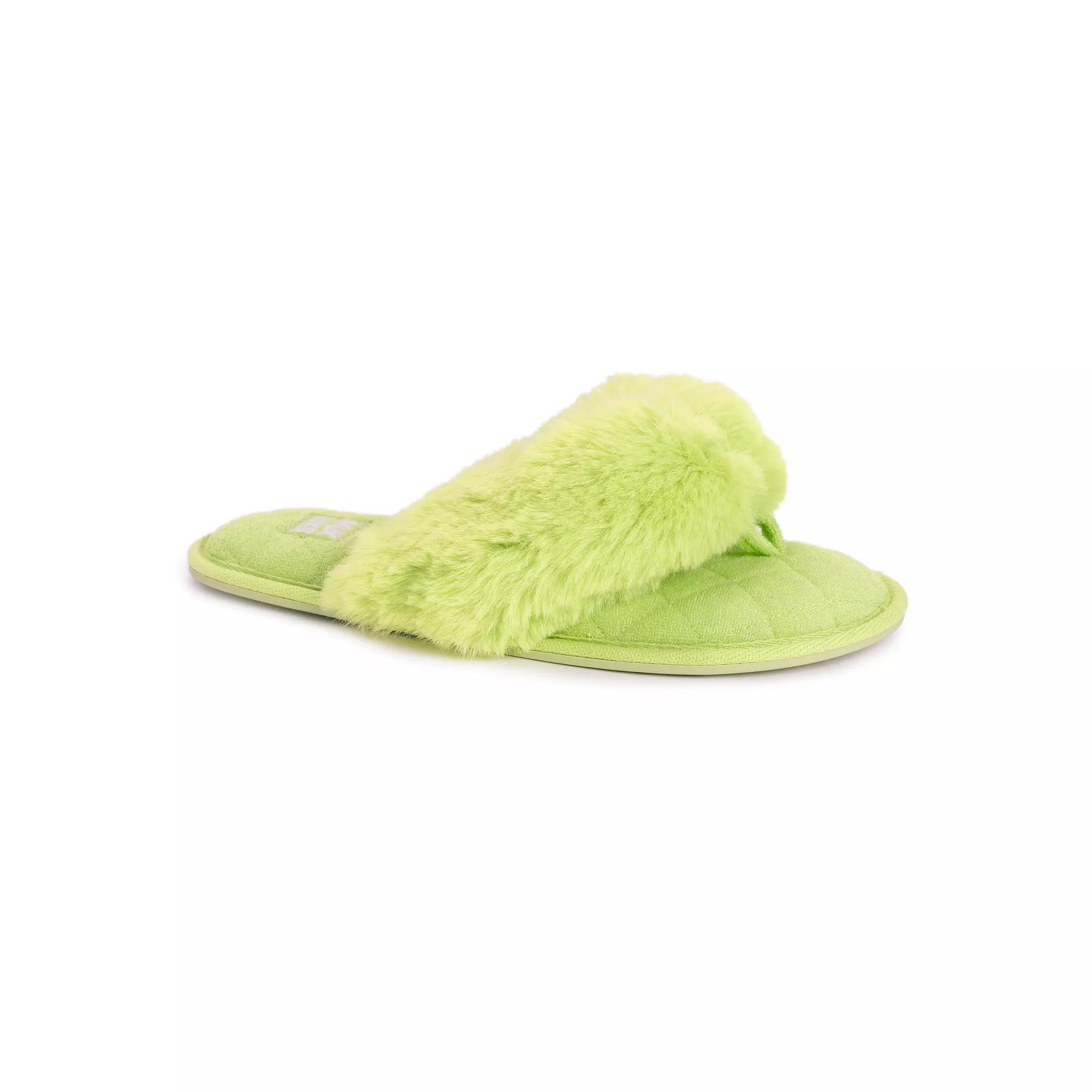 MUK LUKS Maren Faux Fur Women's Thong Slippers,  Product Image