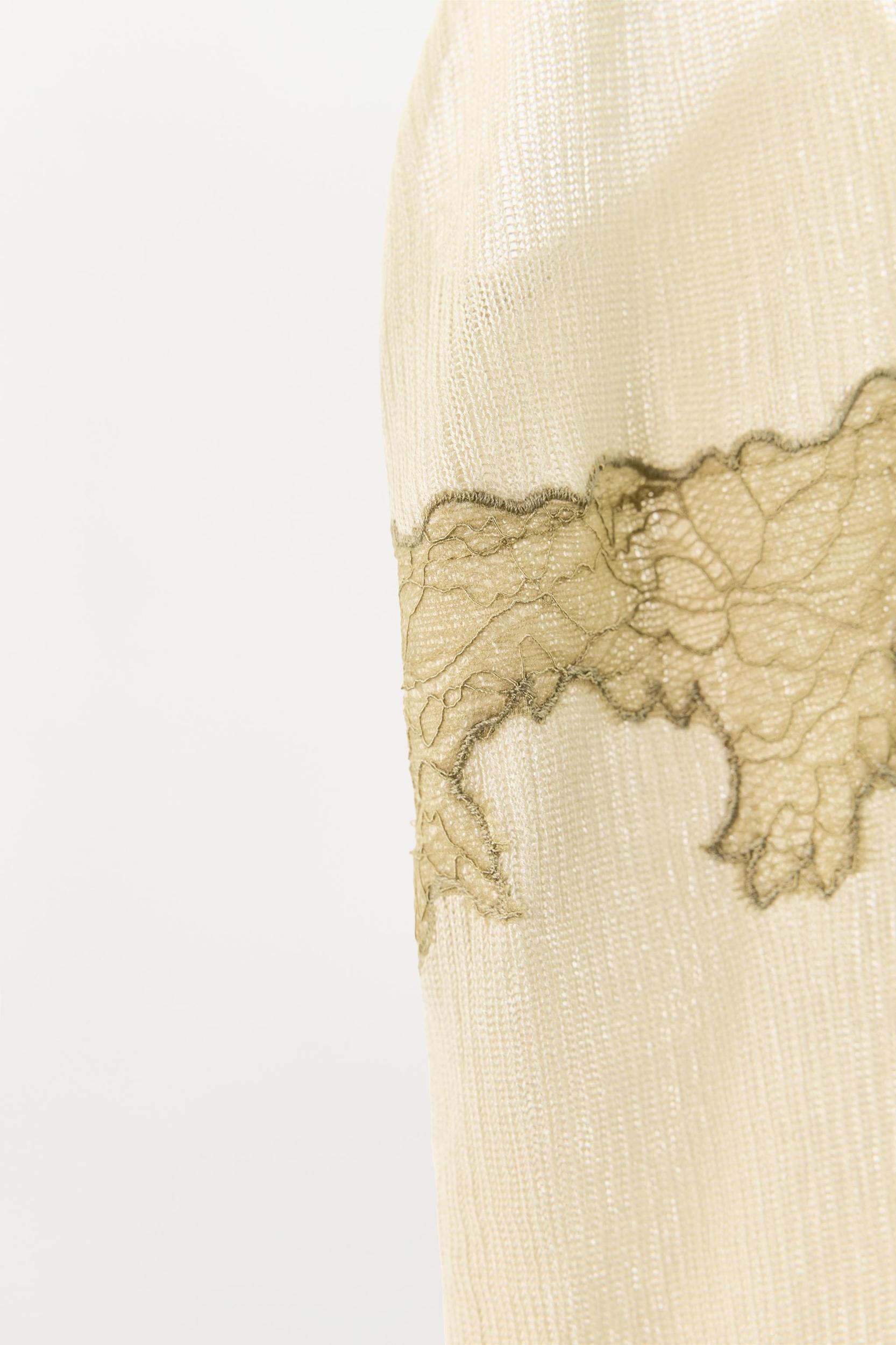 COMBINATION KNIT LACE TOP Product Image