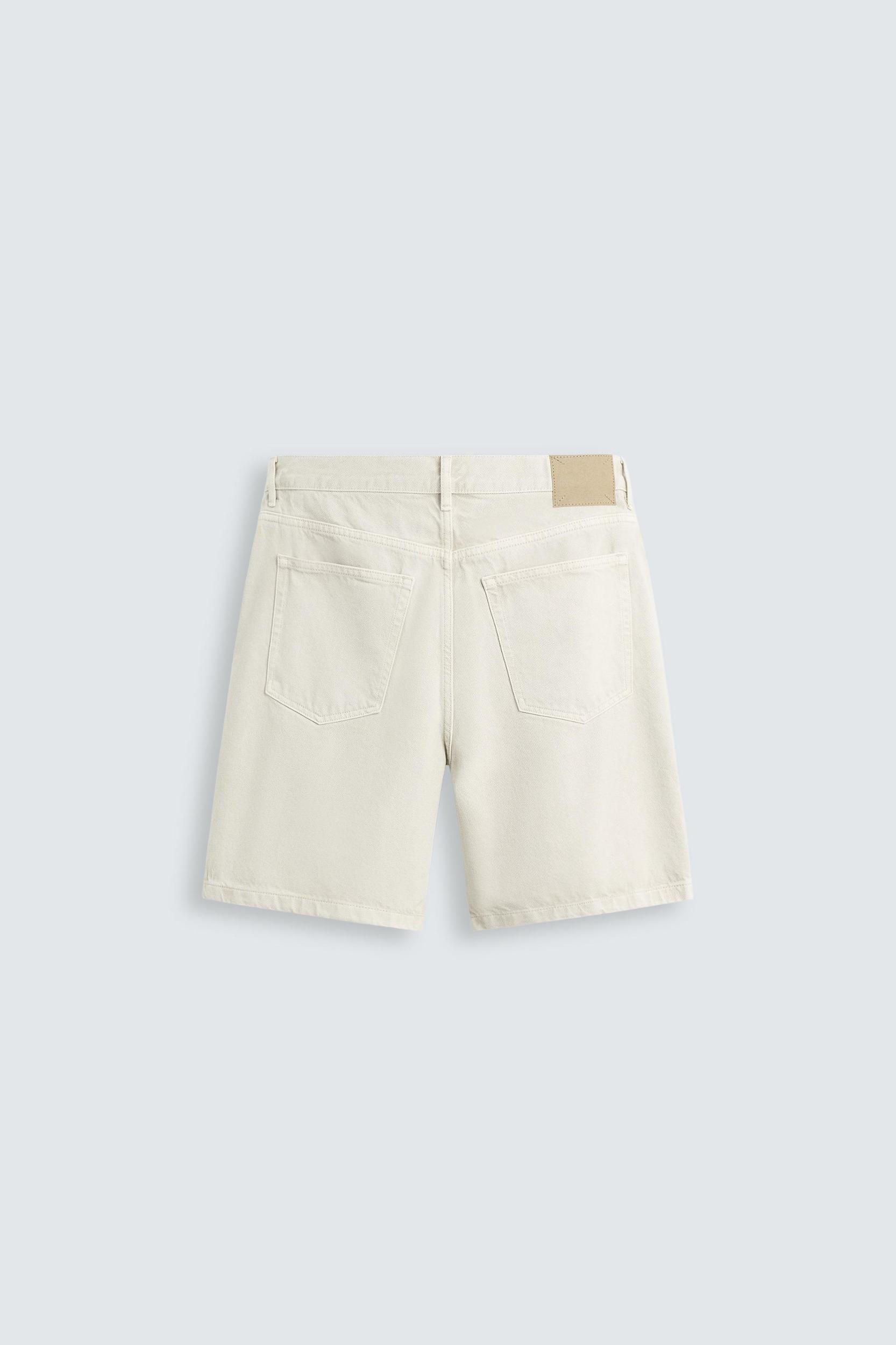 REGULAR FIT DENIM SHORTS Product Image