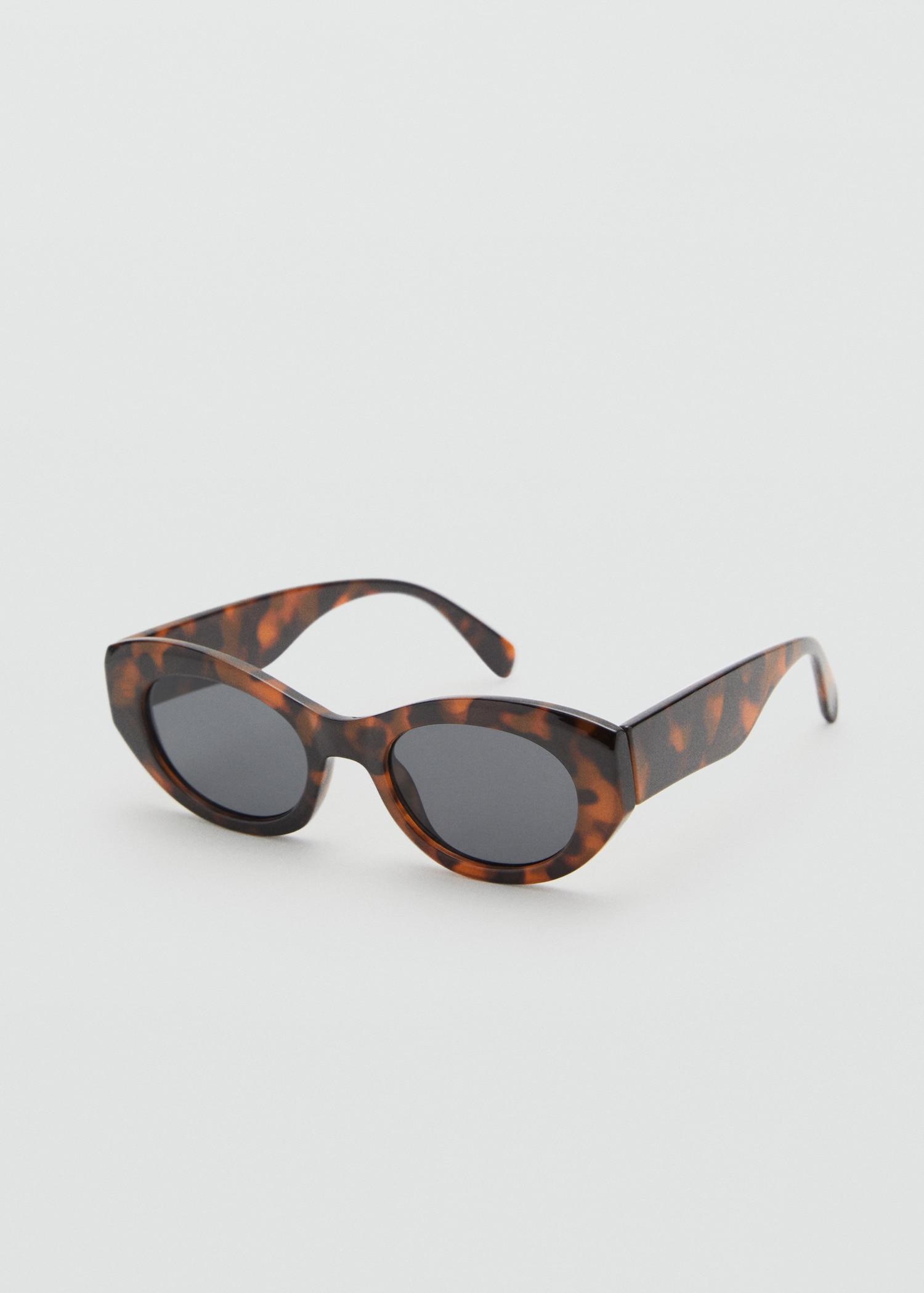 Resin frame sunglasses - Women | MANGO USA Product Image