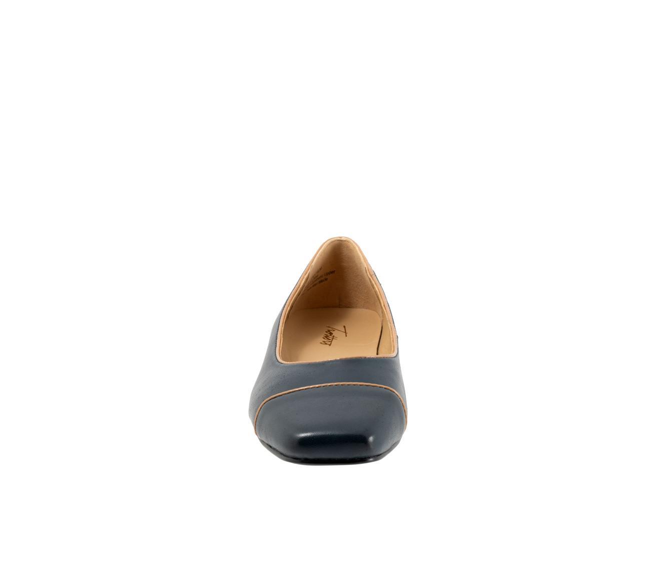 Women's Trotters Harbor Flats Product Image