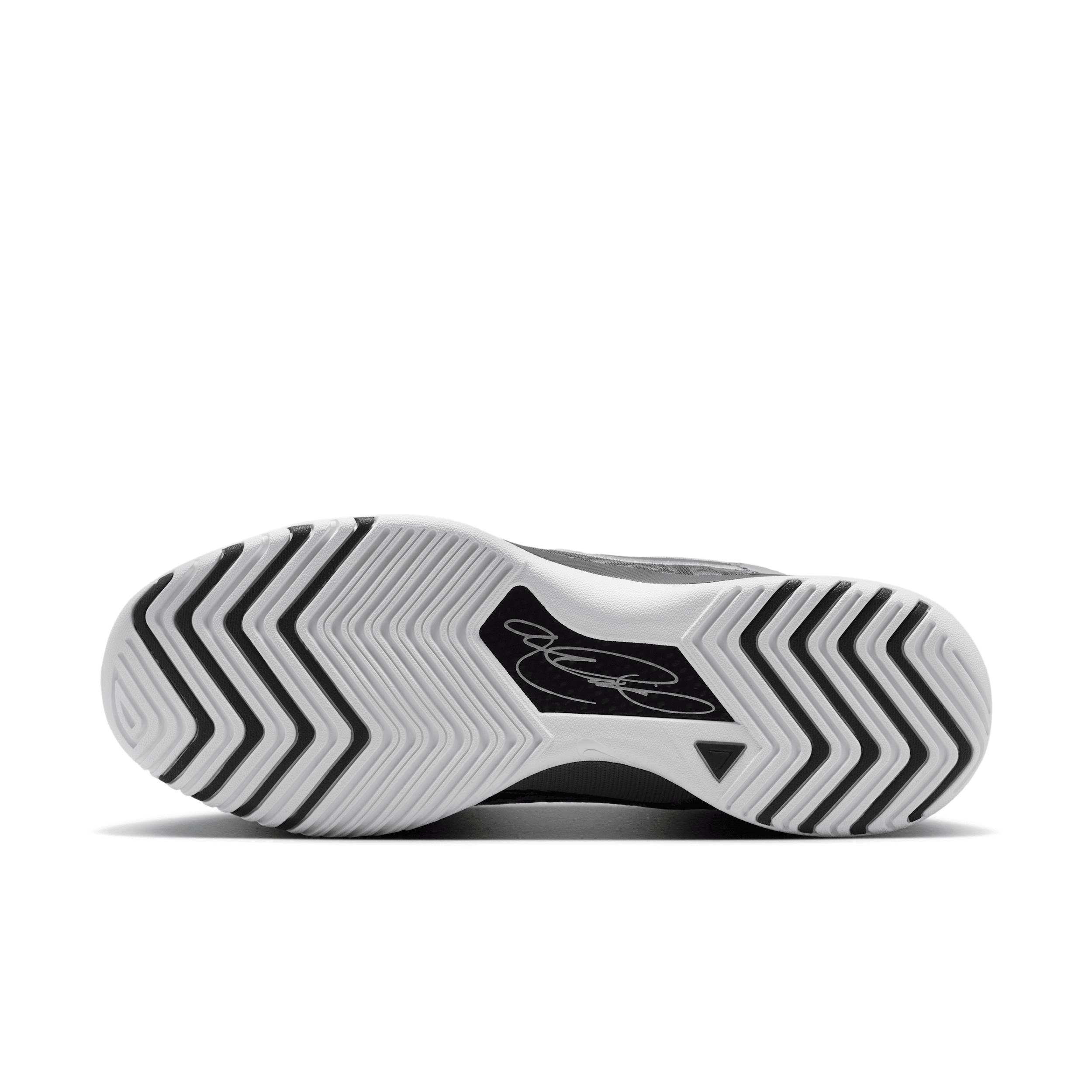Nike Men's LeBron NXXT Genisus Basketball Shoes Product Image