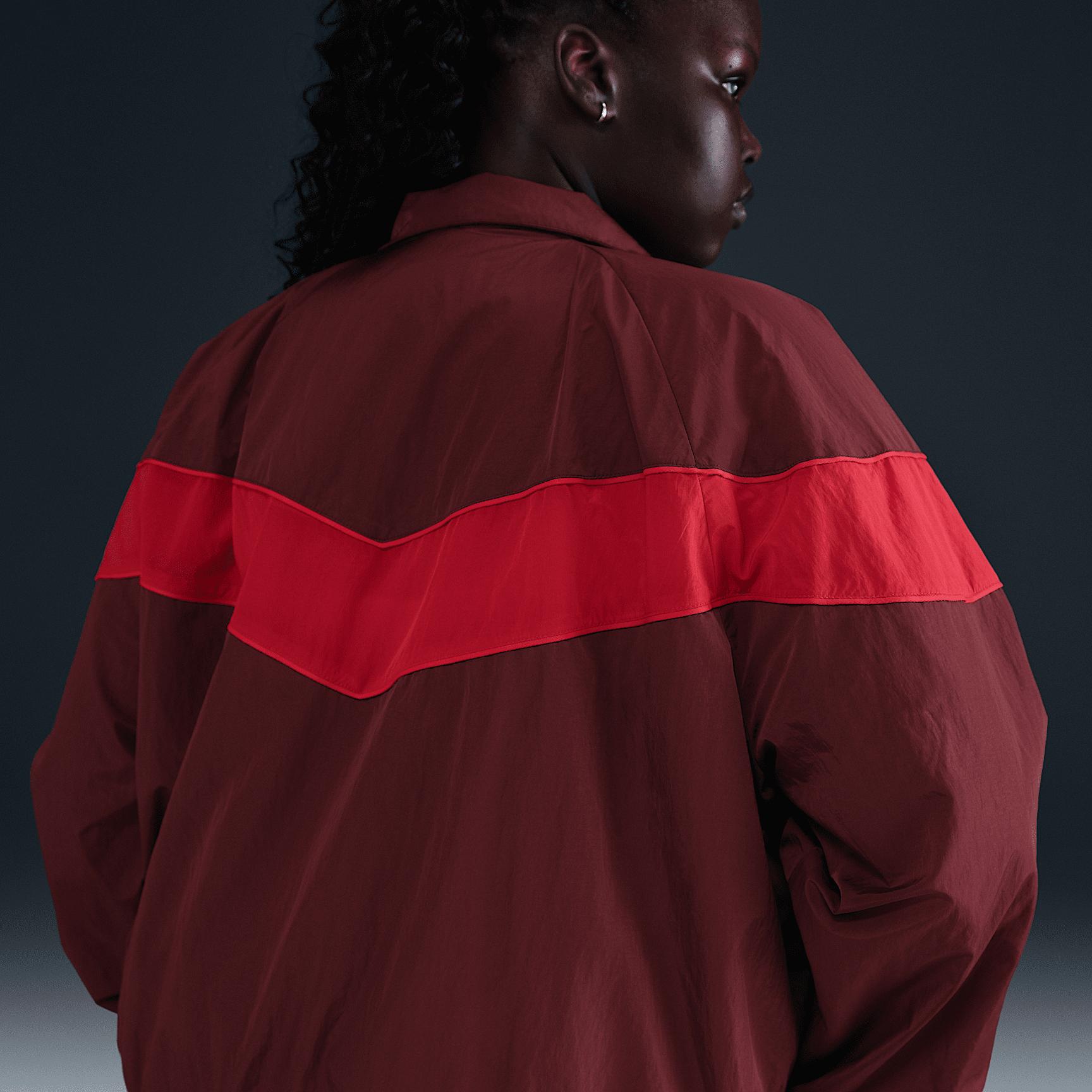 Nike Windrunner Women's Loose UV Woven Full-Zip Jacket (Plus Size) Product Image