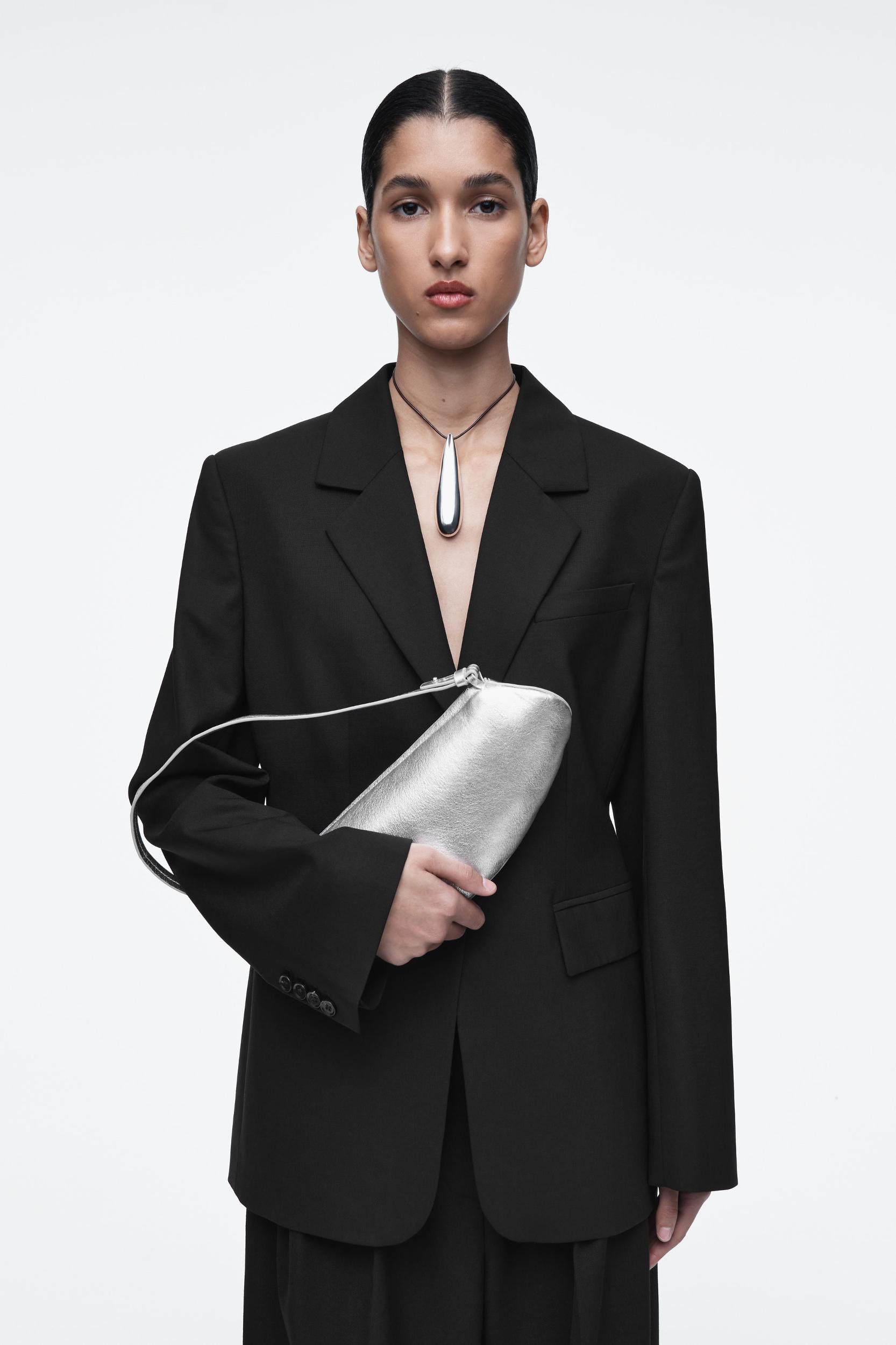 COVE CLUTCH BAG - LEATHER Product Image