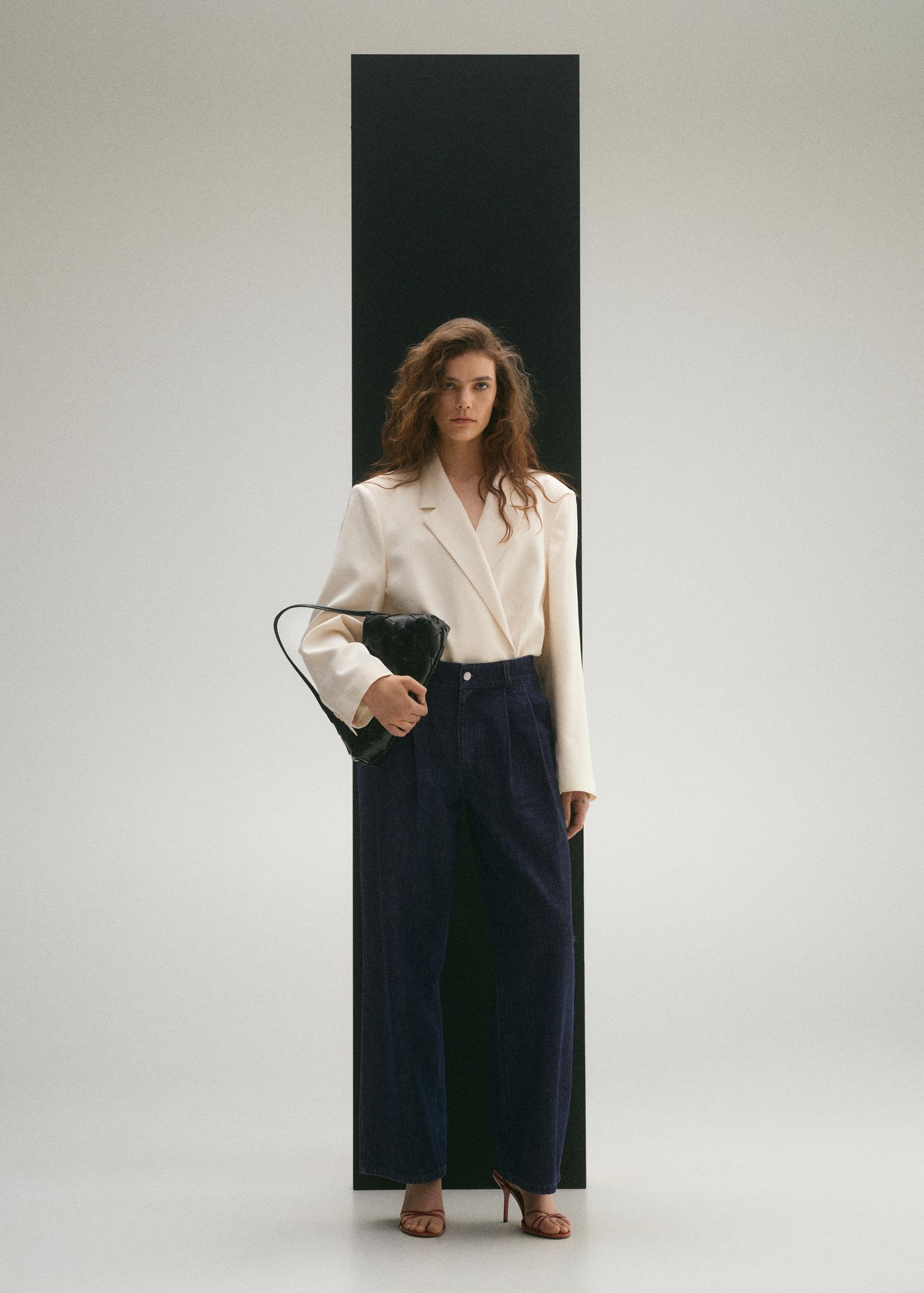 Rinse-wash wideleg jeans with pleats - Women | MANGO USA Product Image