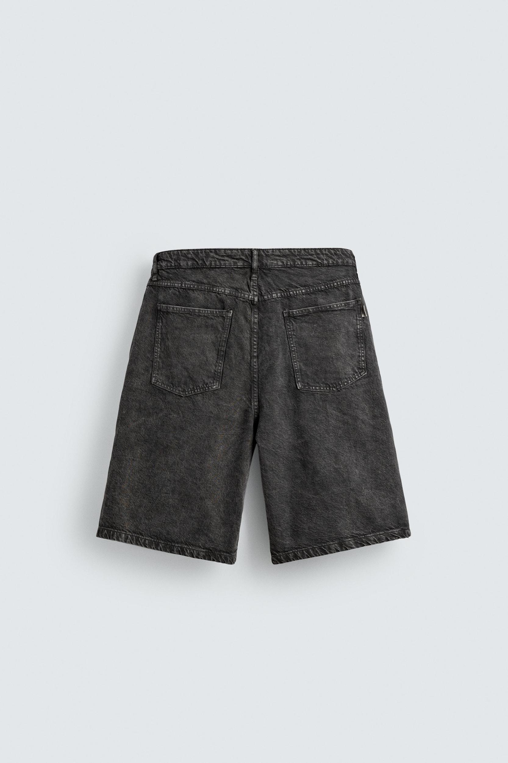 BAGGY FIT SHORTS Product Image