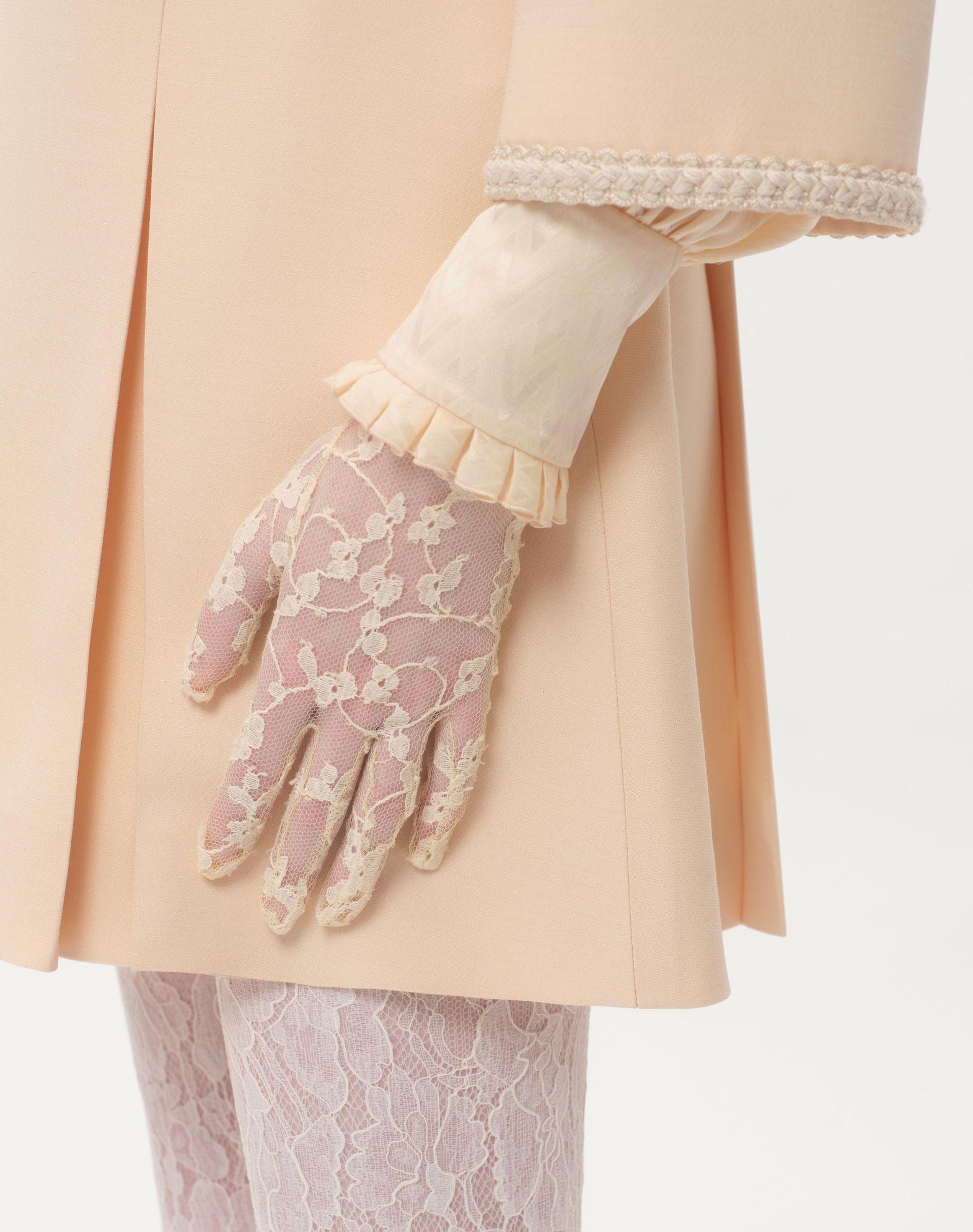 Vlogo Signature Lace Gloves Product Image