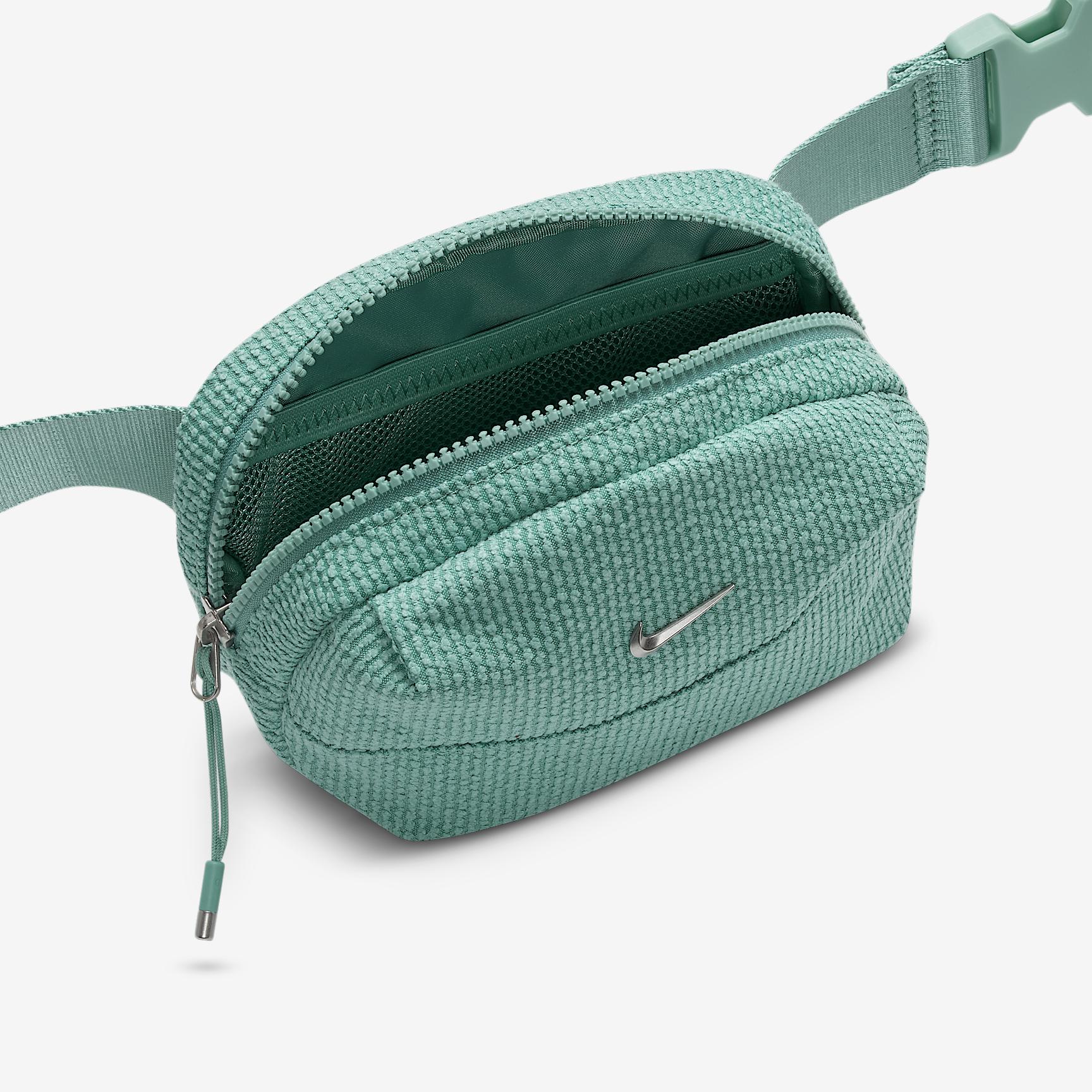 Nike Unisex Aura Crossbody Bag (2L) | HV6626-017 Product Image
