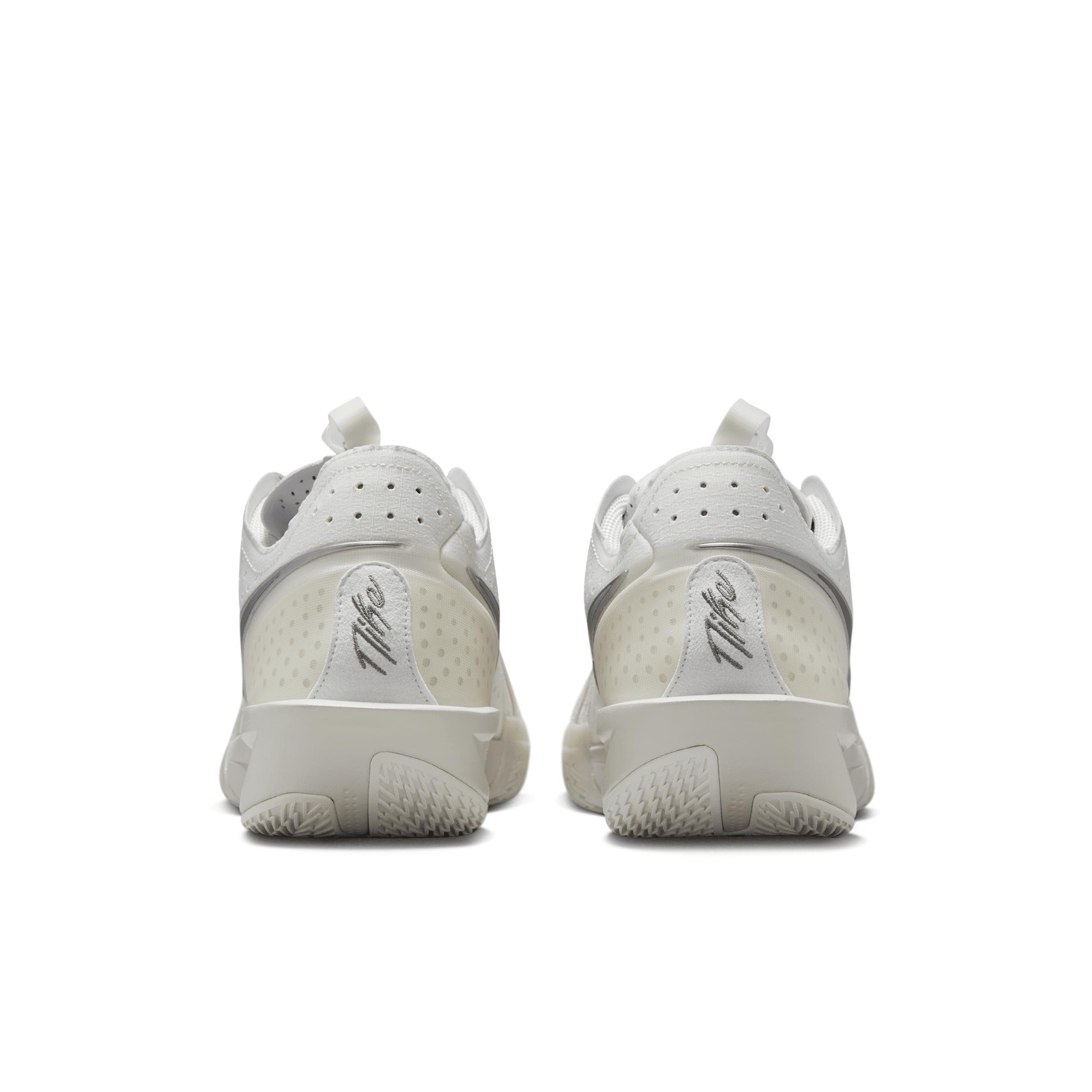 Nike Men's G.T. Cut 3 Basketball Shoes Product Image