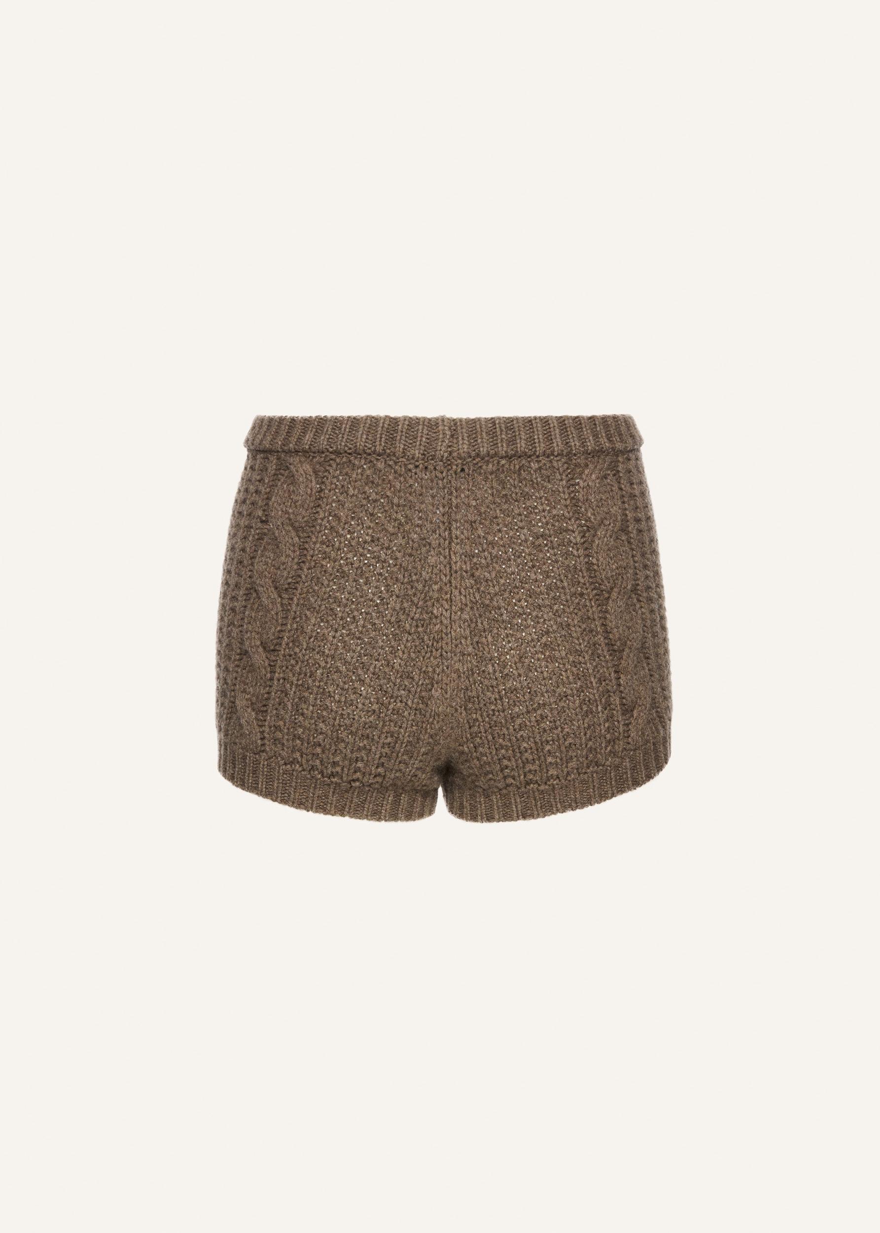 Cable-knit cashmere shorts in brown Product Image