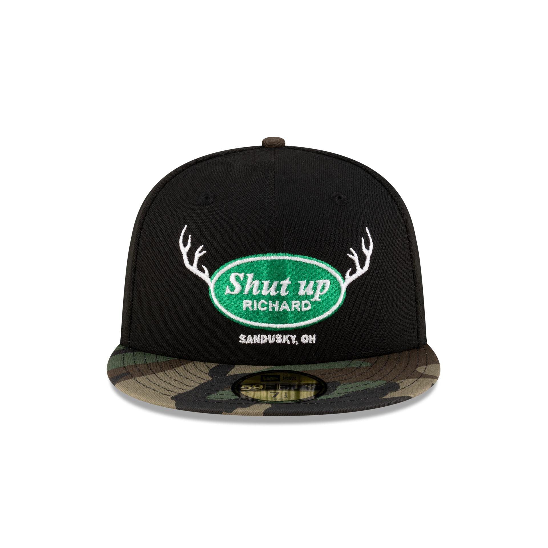 Cleveland Guardians Metallic Gold Logo 59FIFTY Fitted Hat Male Product Image