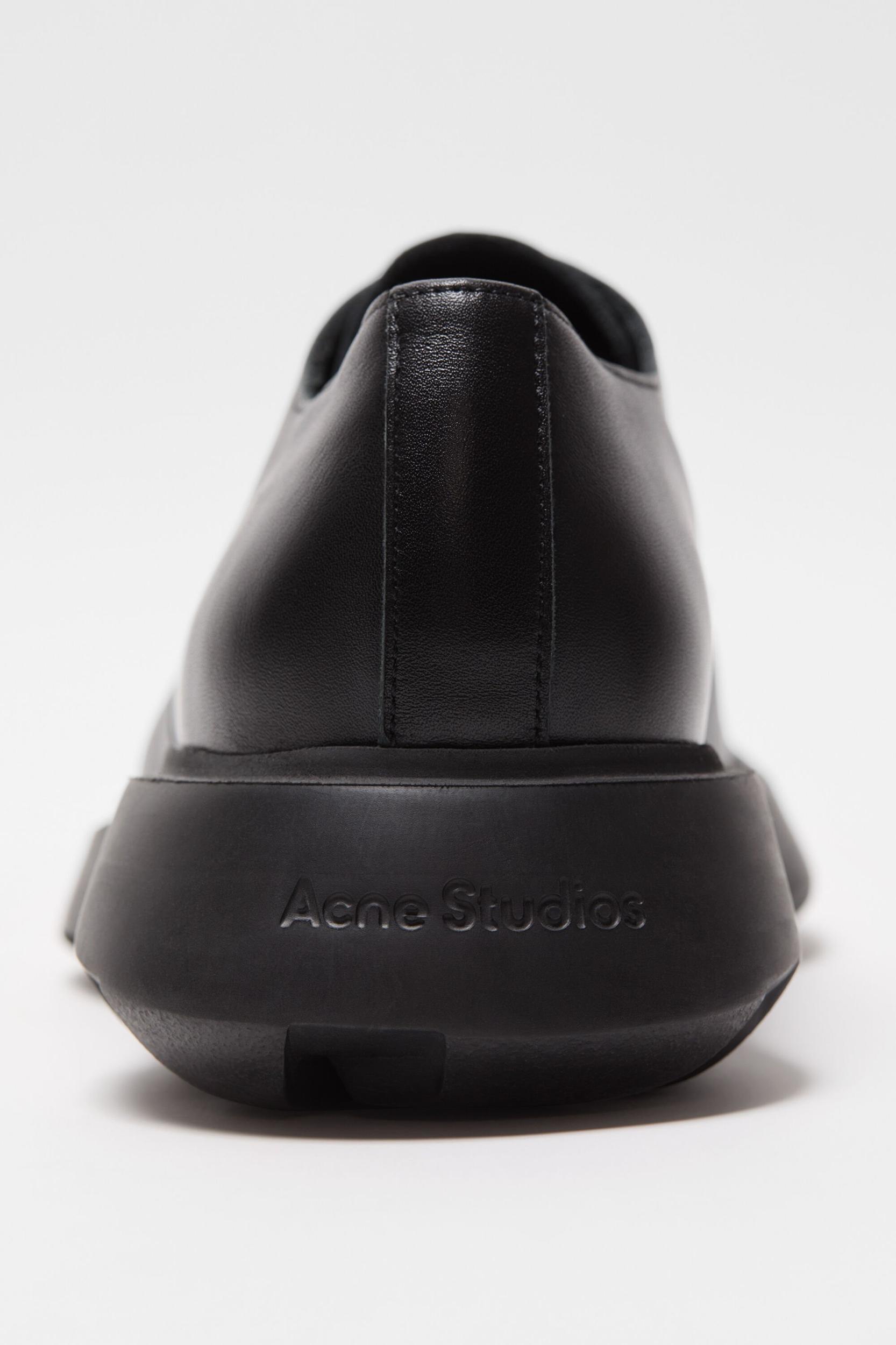 Leather lace-up shoes Product Image