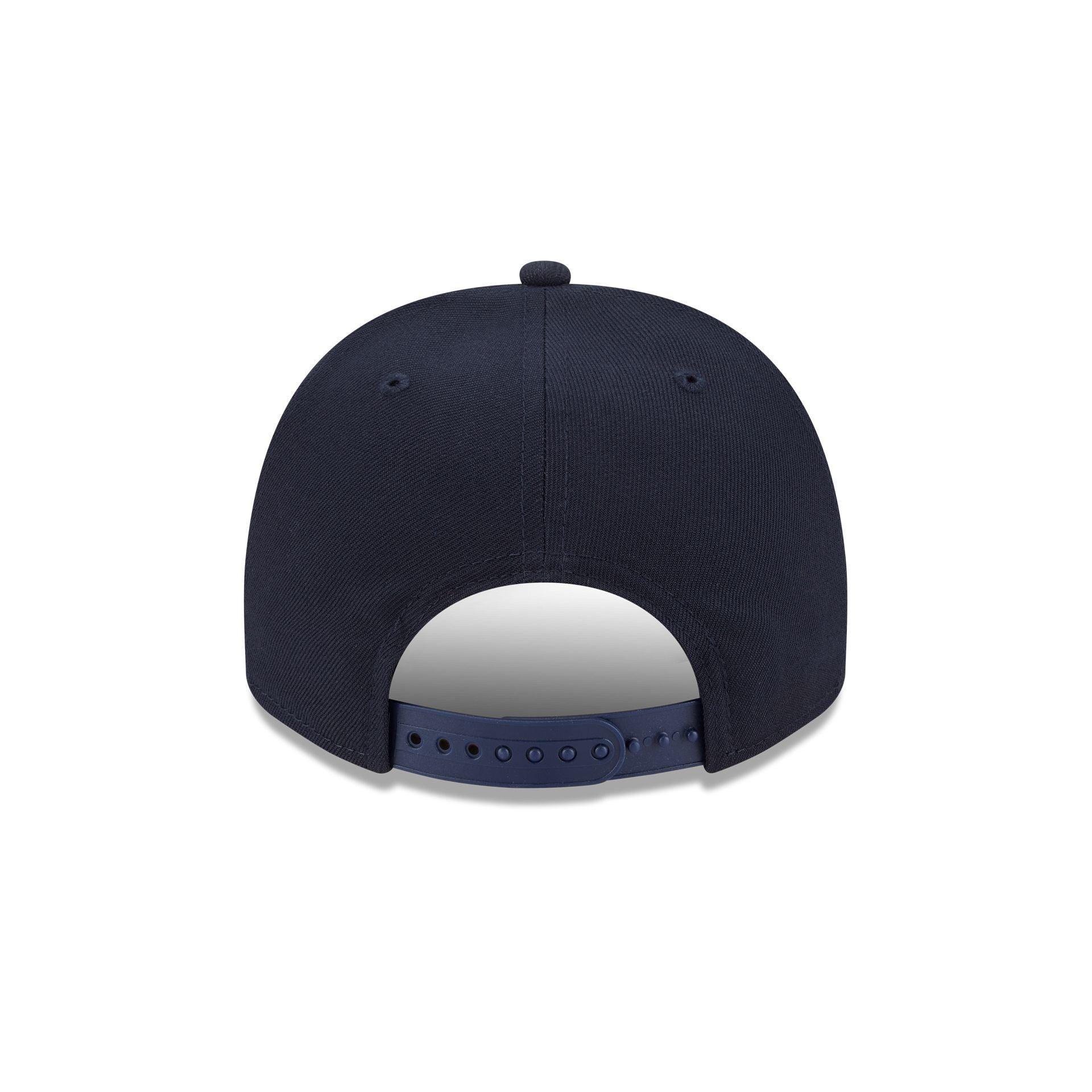 Montreal Expos Velvet Team Script 19TWENTY Adjustable Hat Male Product Image