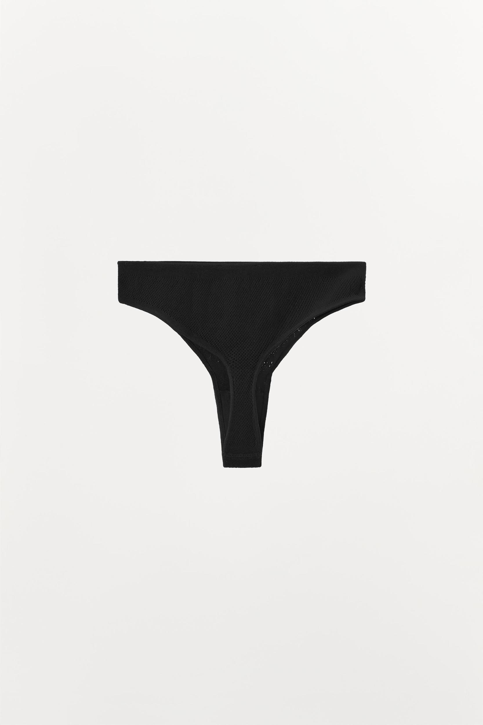 SEAMLESS LACE THONG Product Image
