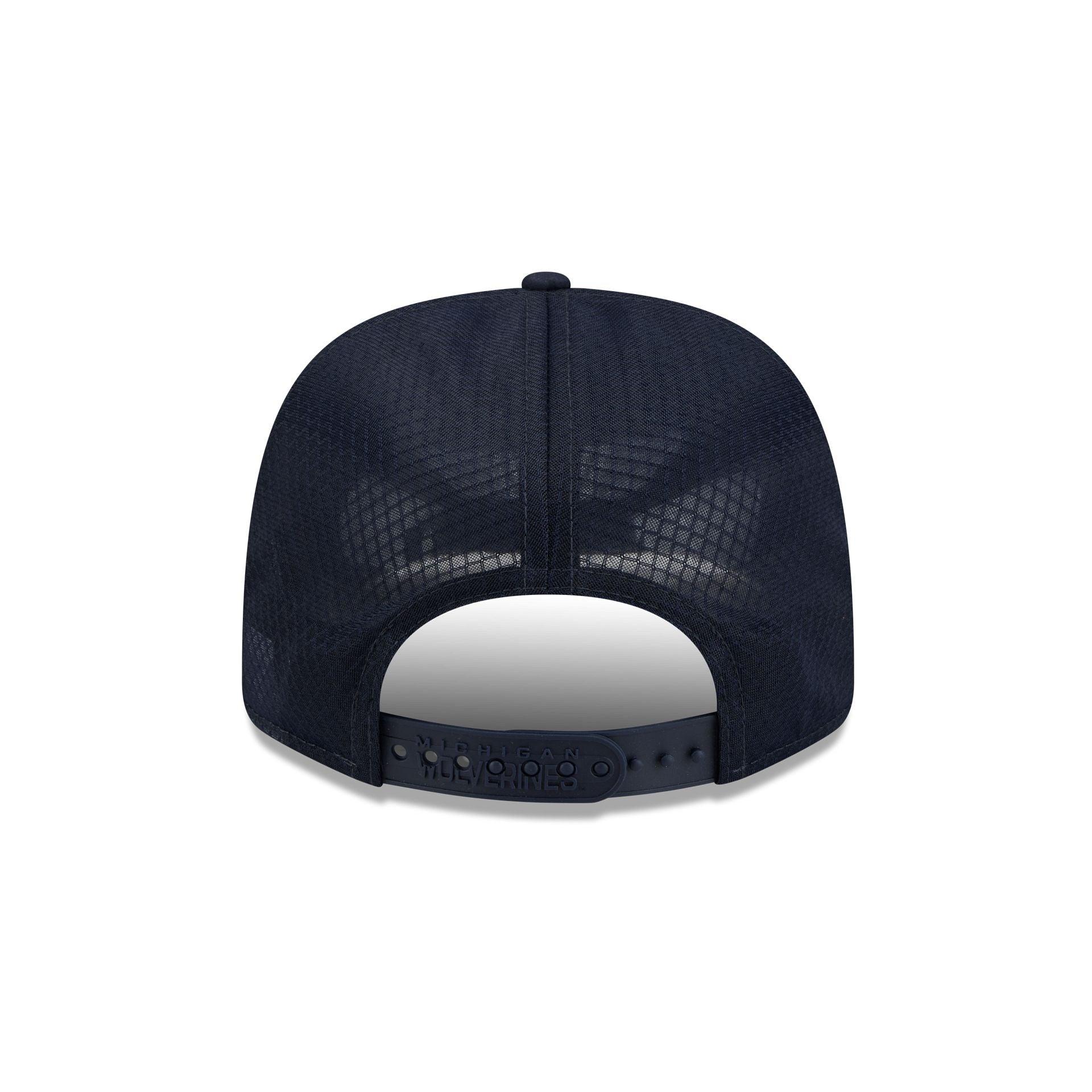 Atlanta Braves St. Patrick's Day 2025 9SEVENTY Stretch-Snap Hat Male Product Image