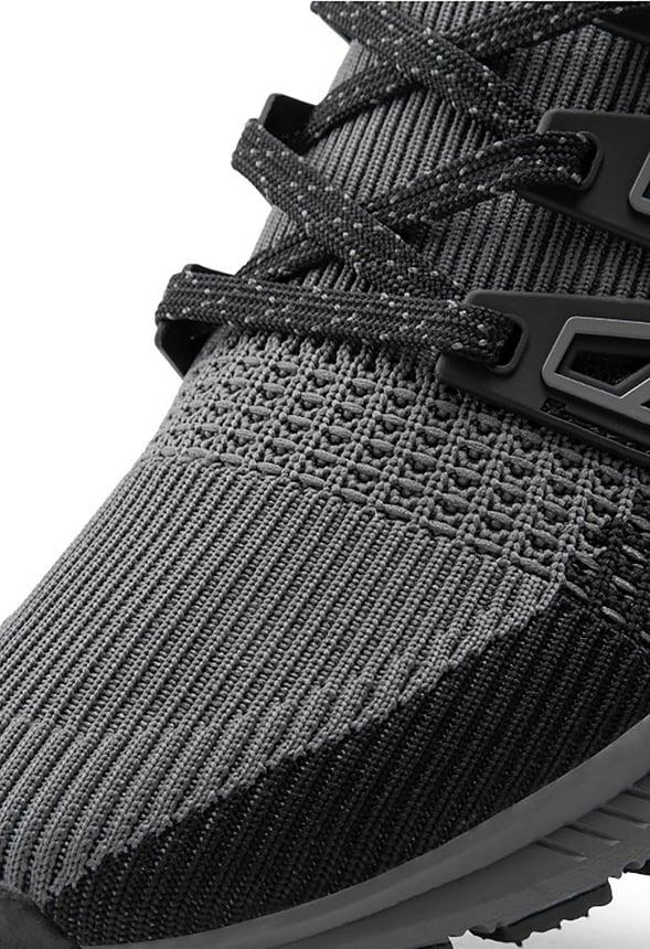 Men's Lightweight Slip-On Travel Shoe Product Image