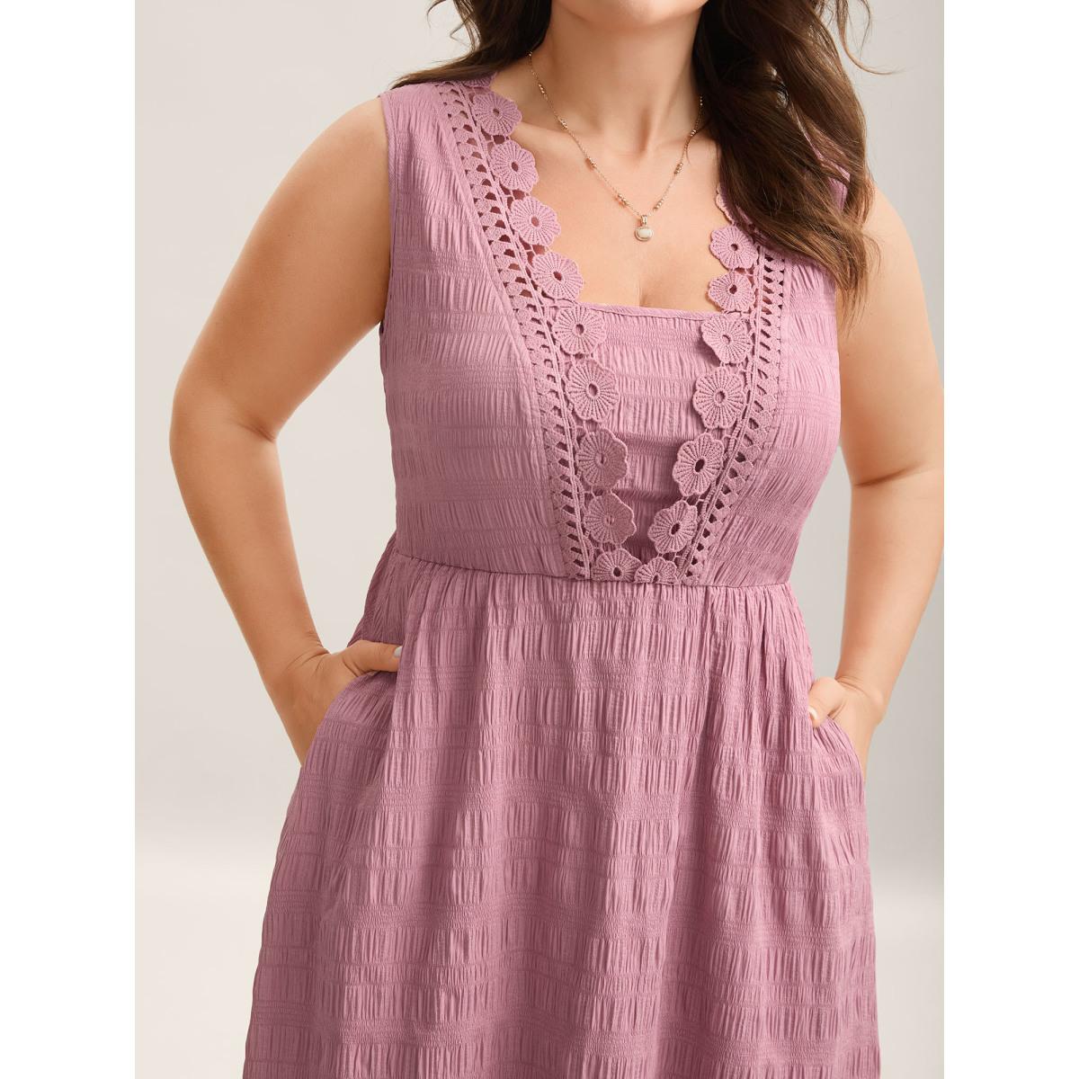 Plus Size Floral Crochet Neck Pockets Midi Dress Beanpastepowder Women Square Neck Cap Sleeve Curvy BloomChic 12/L Product Image