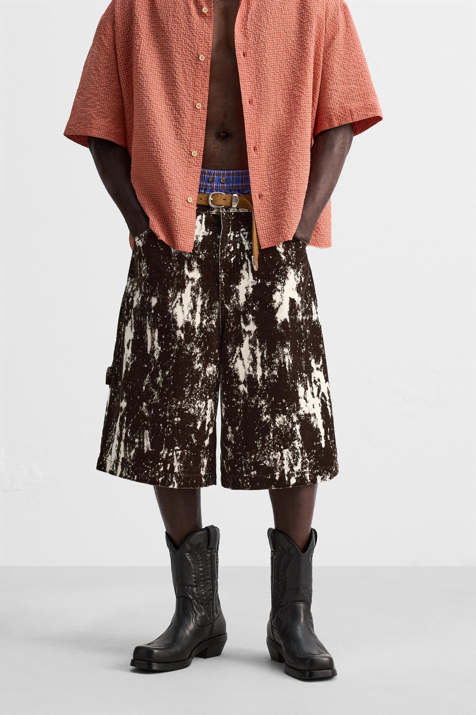 ANIMAL PRINT DENIM SHORTS Product Image