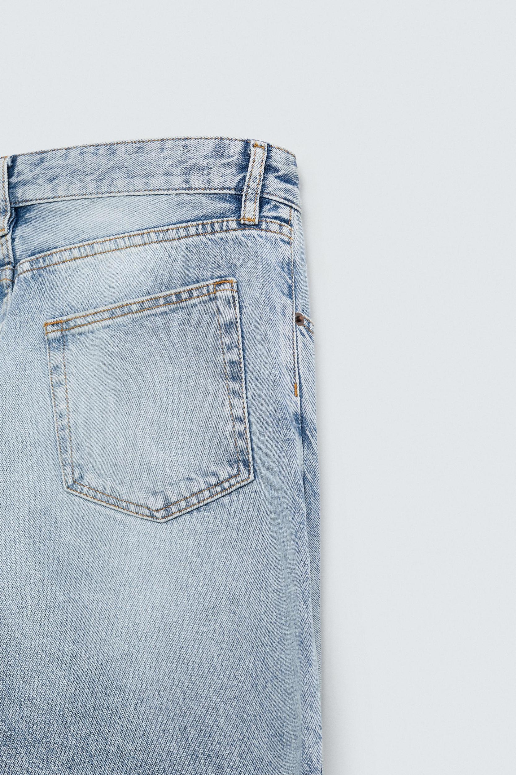 FLARE FIT JEANS Product Image