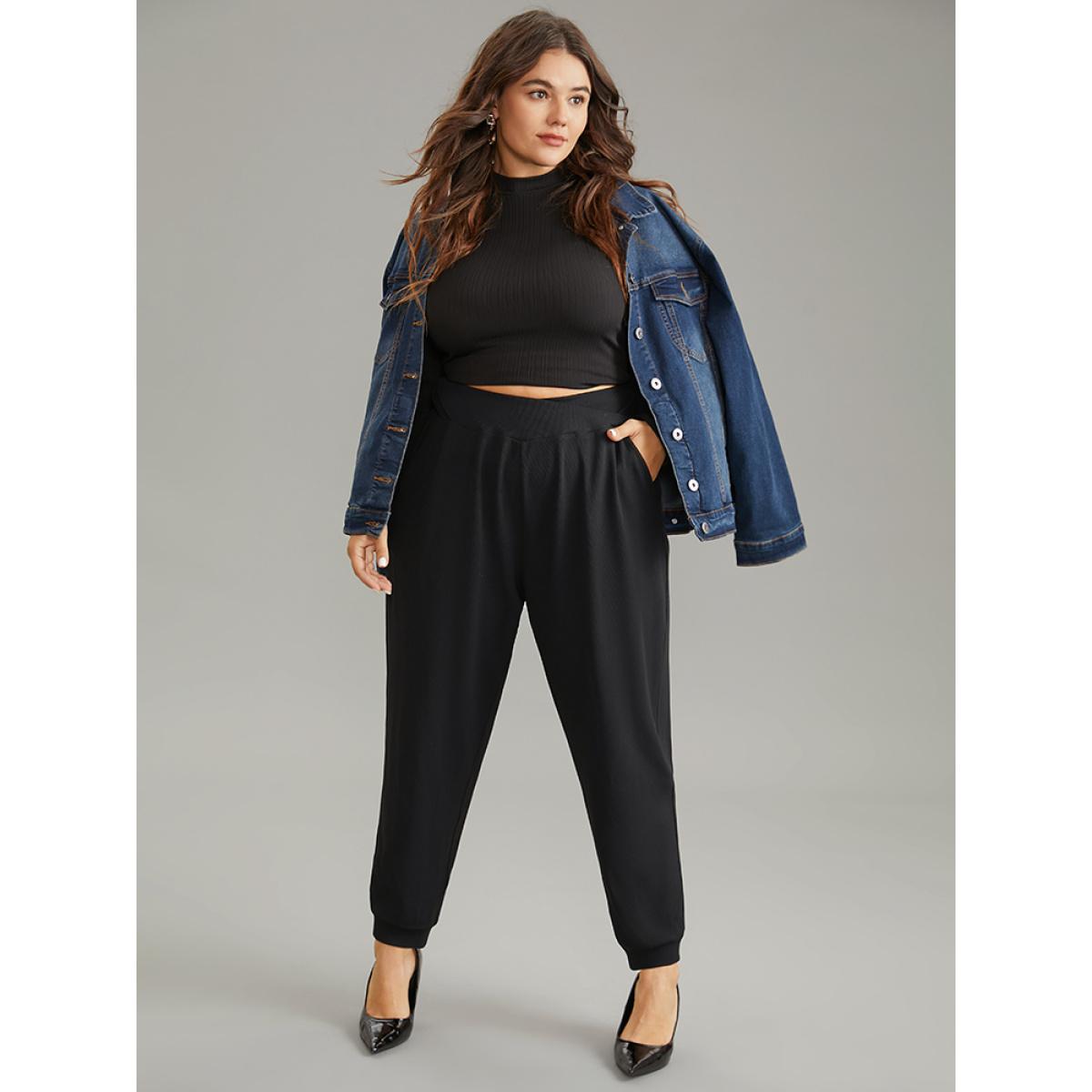 Plus Size Crossover Plain Texture High Rise Pants Women Black Casual High Rise Everyday Pants BloomChic 18-20/2X Product Image