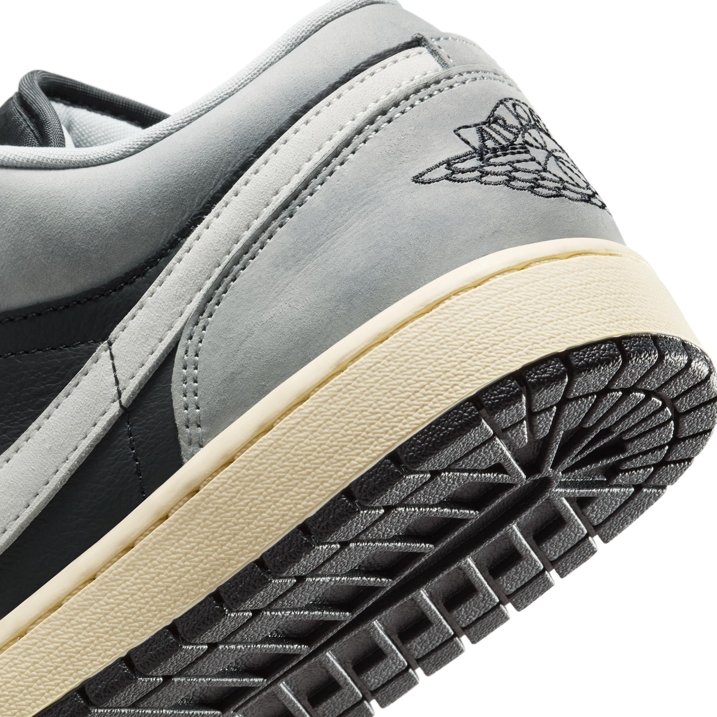 Men's Air Jordan 1 Low SE Shoes Product Image
