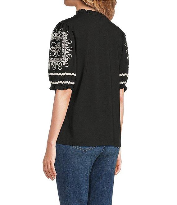 Calessa Petite Size Embroidered Split V-Neck Short Balloon Sleeve Blouse Product Image