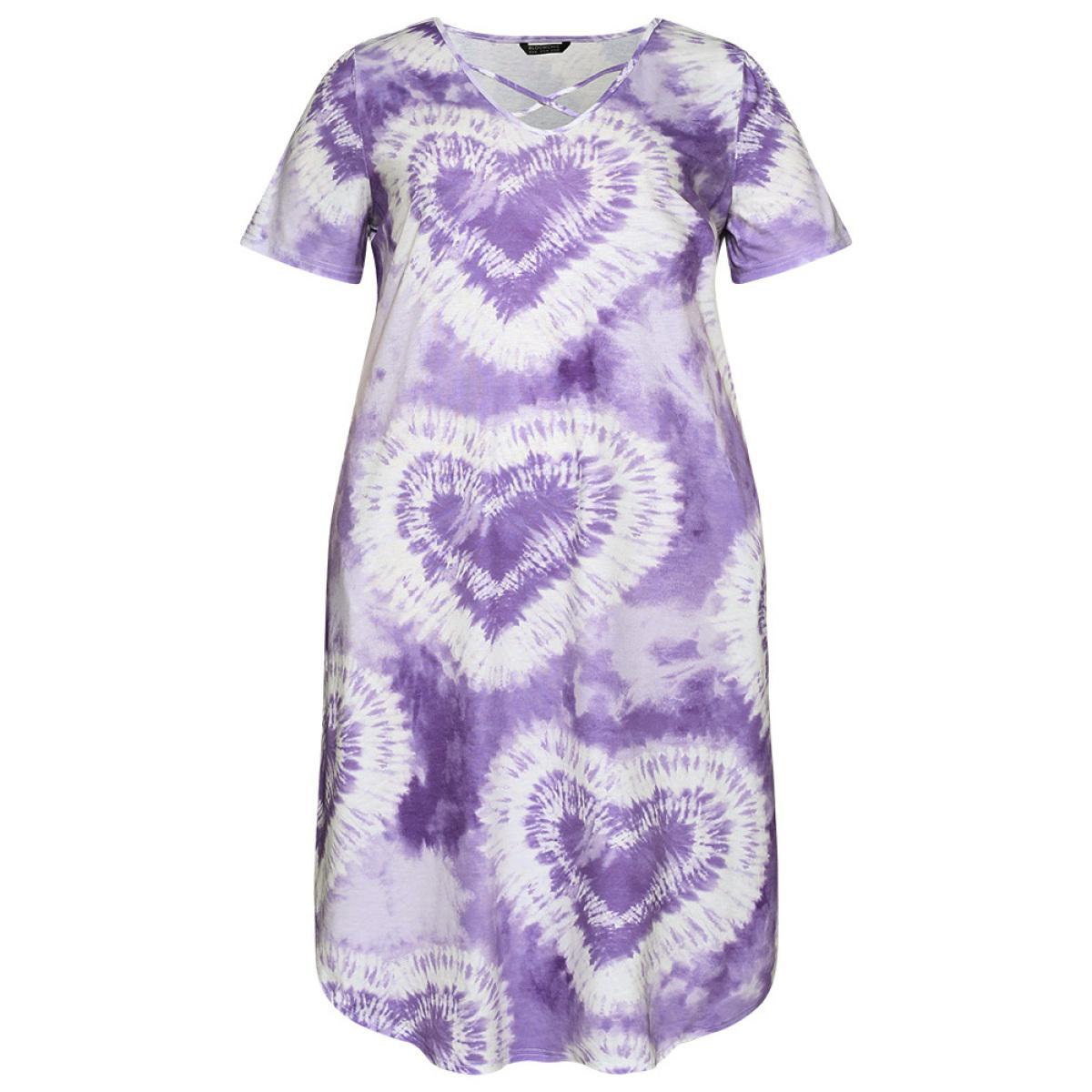Plus Size Heart Print Tie Dye Pocket Crisscross Neck Dress Lilac Women Casual Printed V-neck Short sleeve Curvy Midi Dress BloomChic 30/6X Product Image
