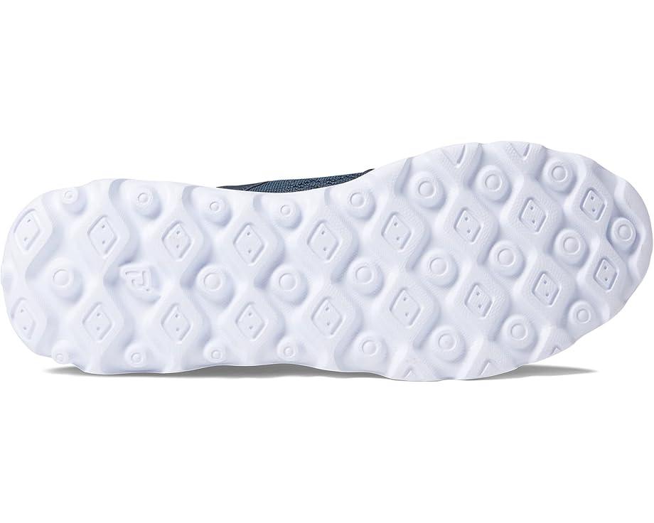 TravelActiv Slip-On Product Image