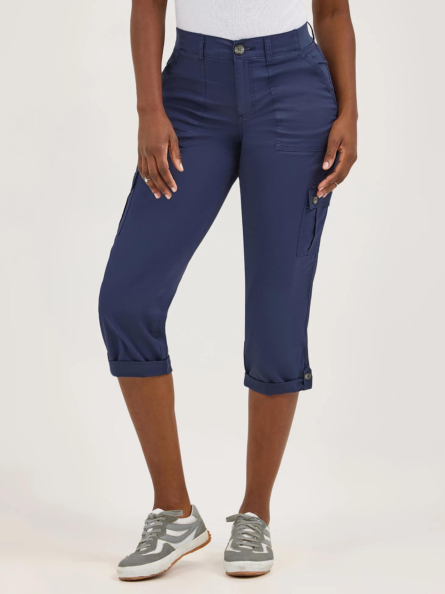 Women's Ultra Lux Comfort with Flex-to-Go Relaxed Fit Cargo Capri | Women's Capris & Crops | Lee® Product Image