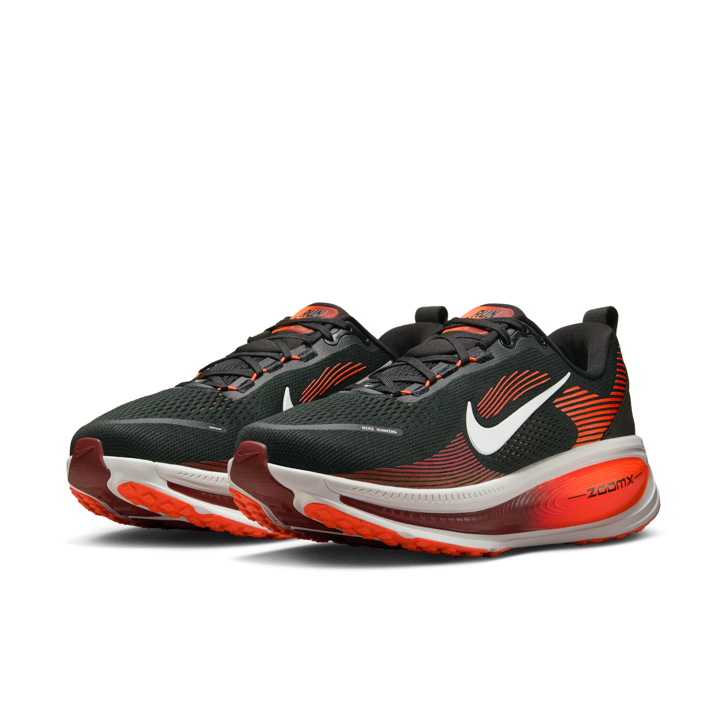 Nike Men's Vomero 18 Road Running Shoes (Extra Wide) Product Image