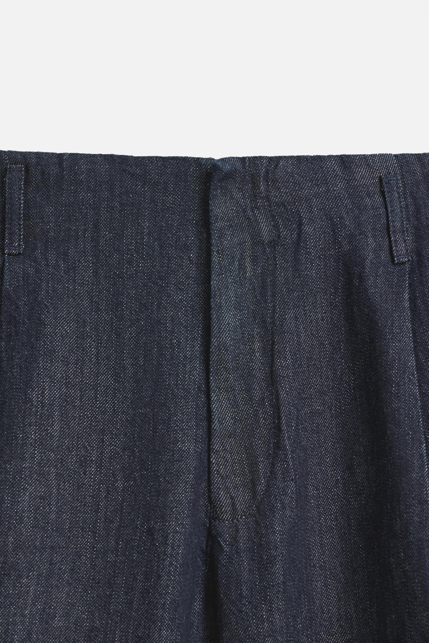 WIDE FIT CROPPED DENIM PANTS Product Image