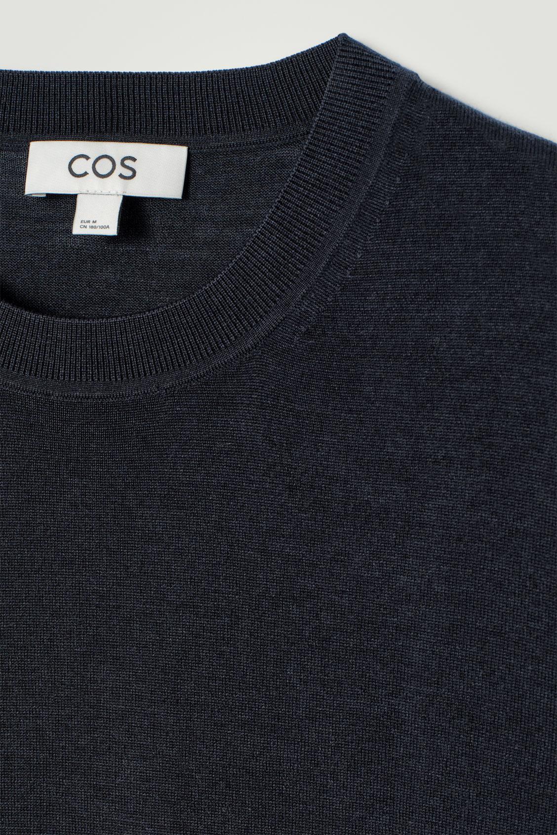 SLIM-FIT MERINO WOOL T-SHIRT Product Image