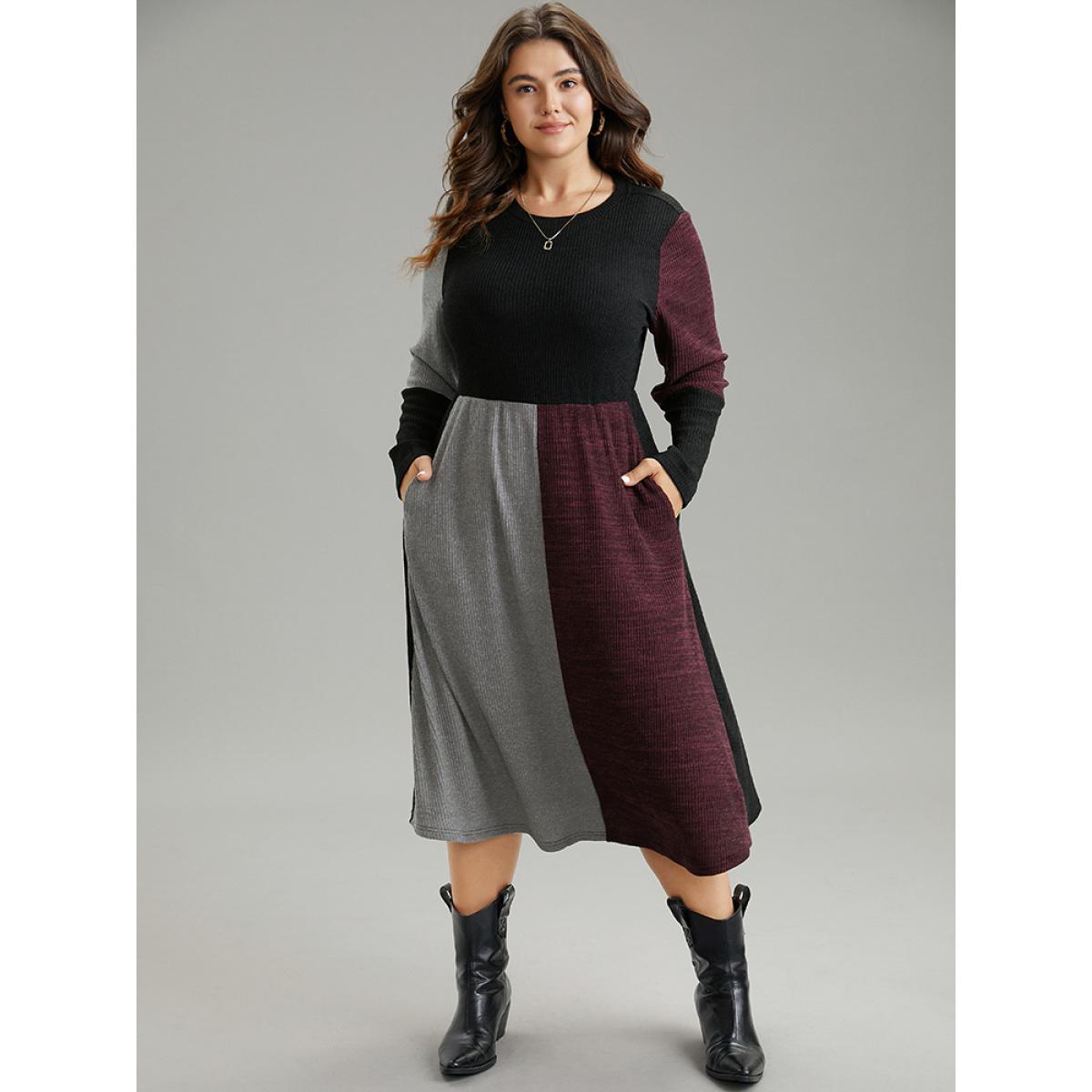 Plus Size Rib Knit Colorblock Contrast Pocket Dress Black Women Casual Rib Knit Round Neck Long Sleeve Curvy Midi Dress BloomChic 30/6X Product Image