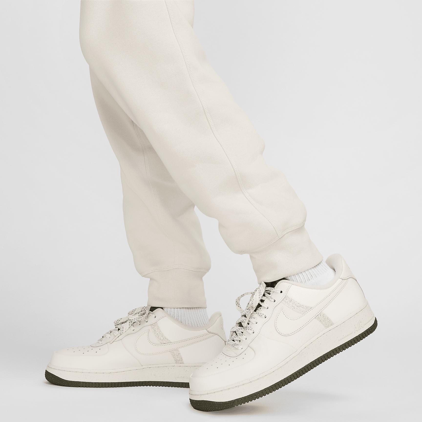 Nike Mens Club Fleece Fleece Jogger Pants | FN3094-104 Product Image